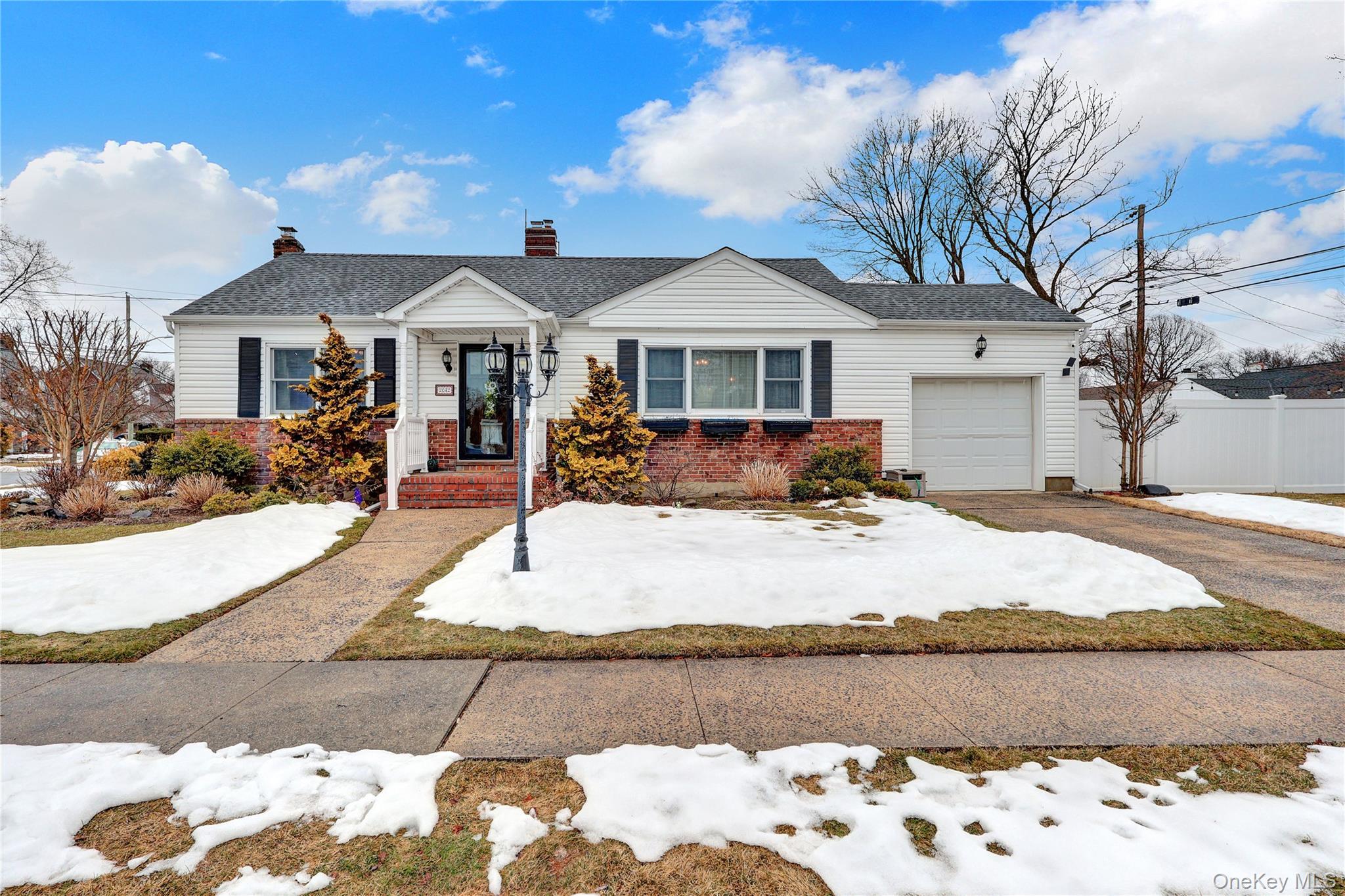 2642 Clovermere Road, Oceanside, NY 11572