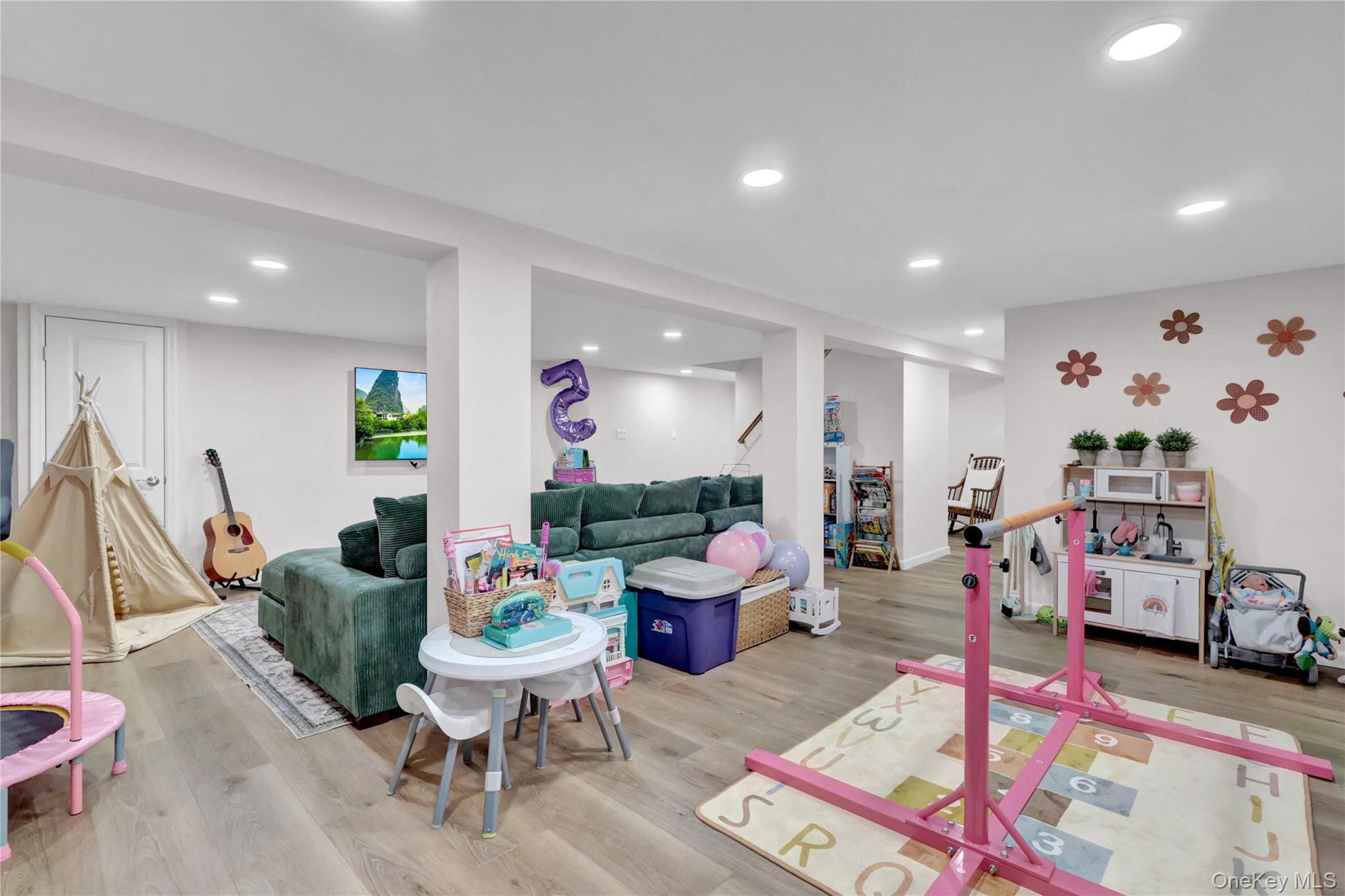 2642 Clovermere Road, Oceanside, NY 11572