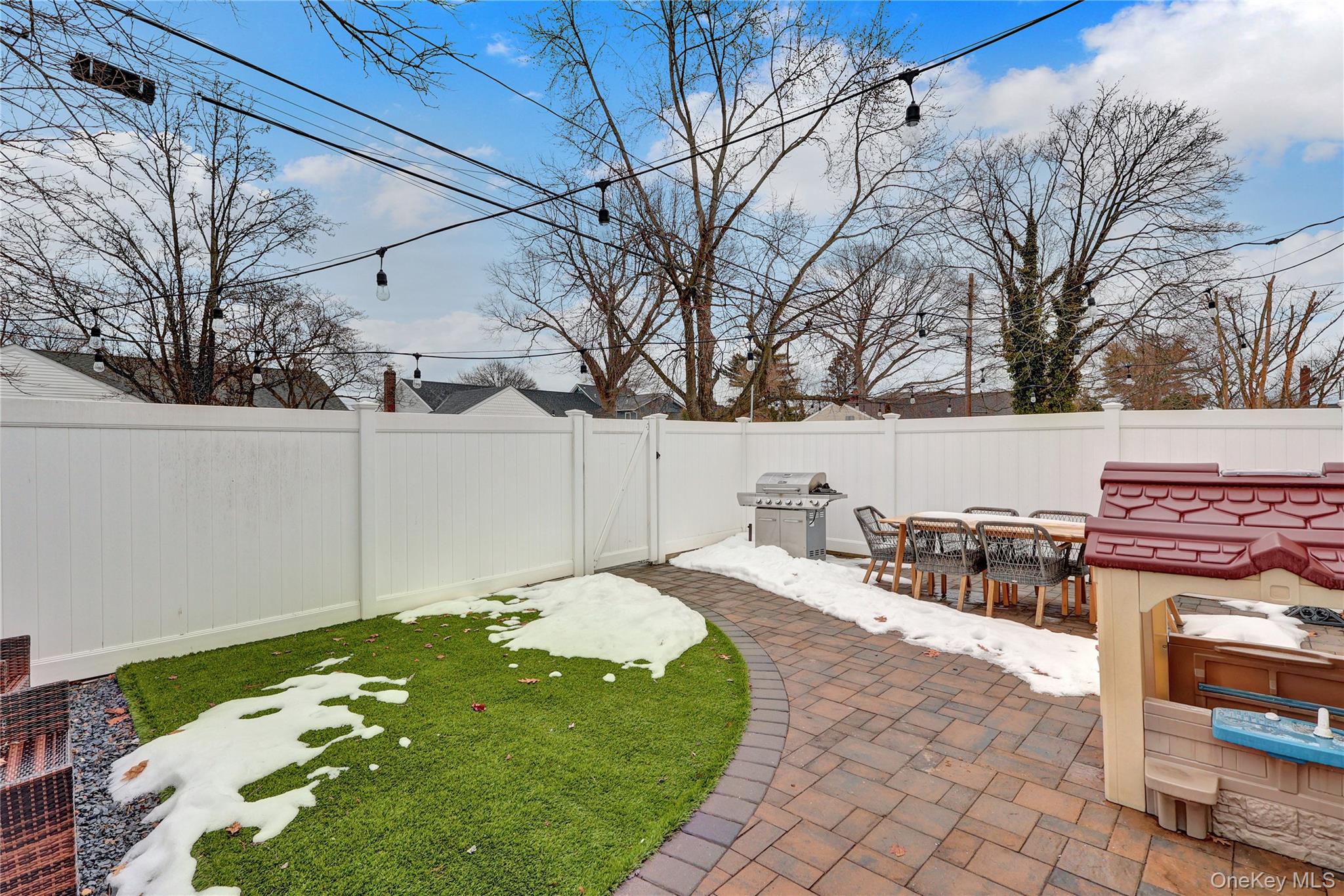 2642 Clovermere Road, Oceanside, NY 11572