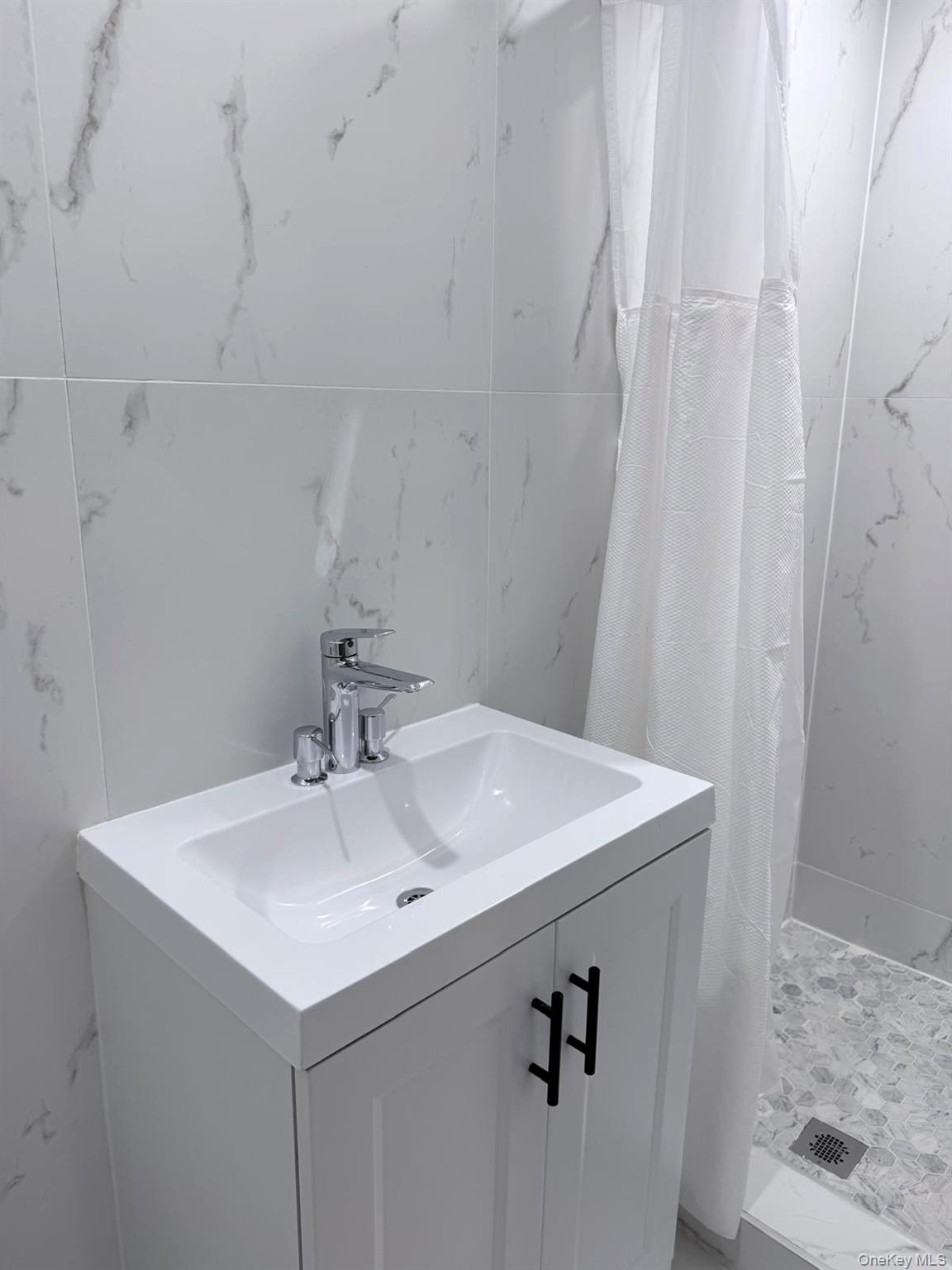 6259 60th Street, Ridgewood, NY 11385