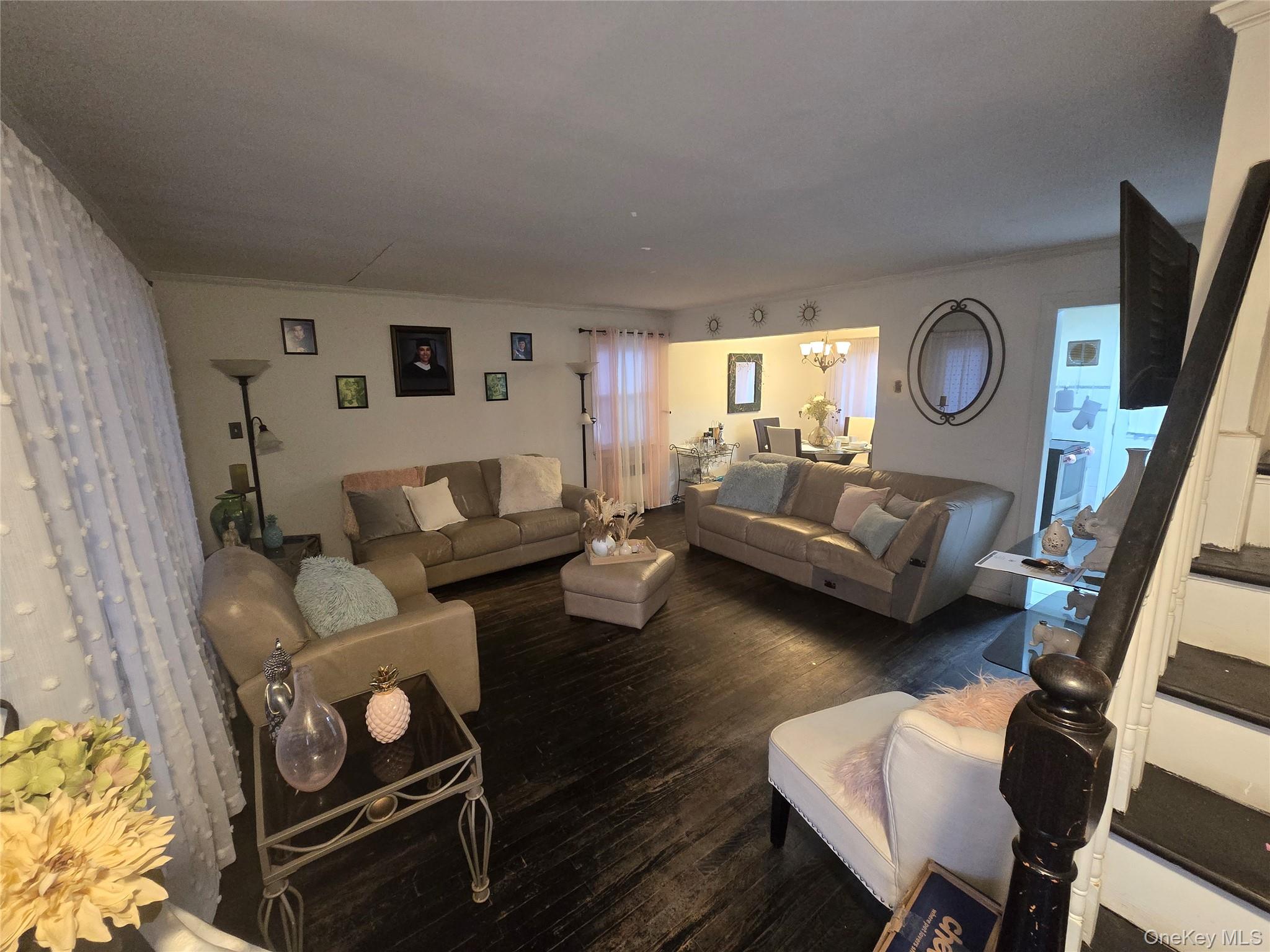 506 Froehlich Place, Elmont, NY 11003