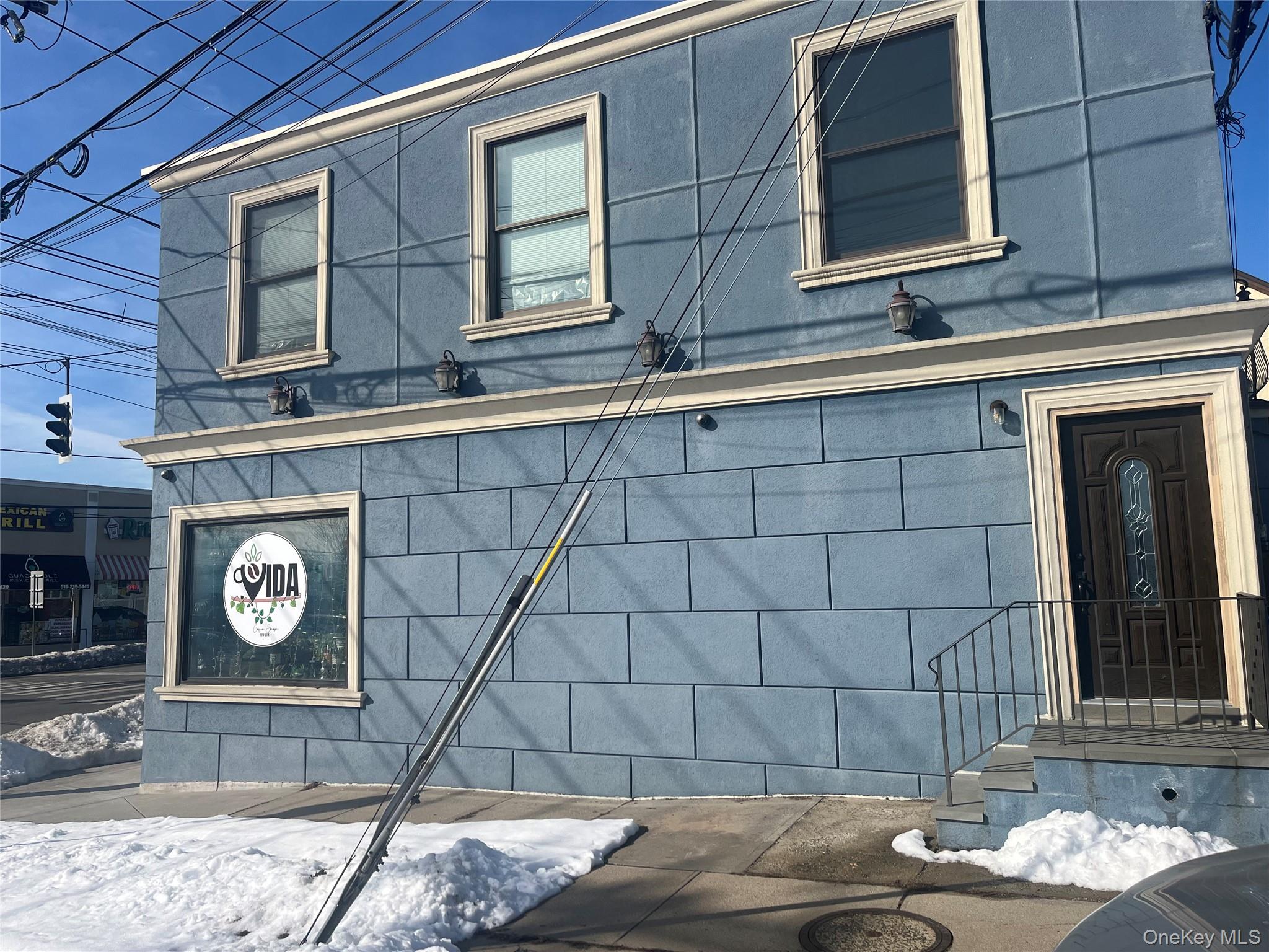 882 Hempstead Turnpike, Franklin Square, NY 11010