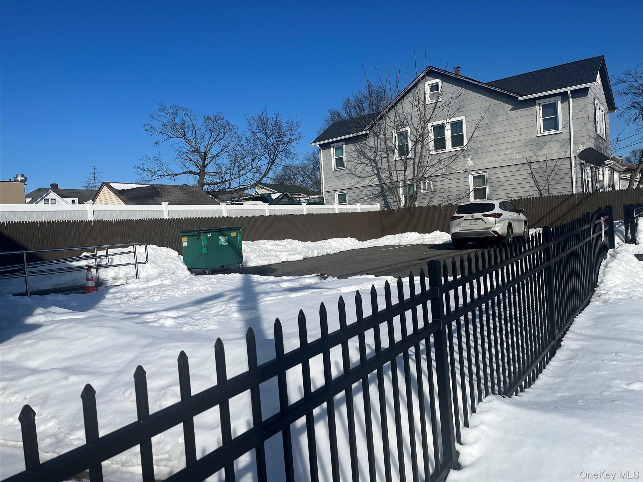 882 Hempstead Turnpike, Franklin Square, NY 11010