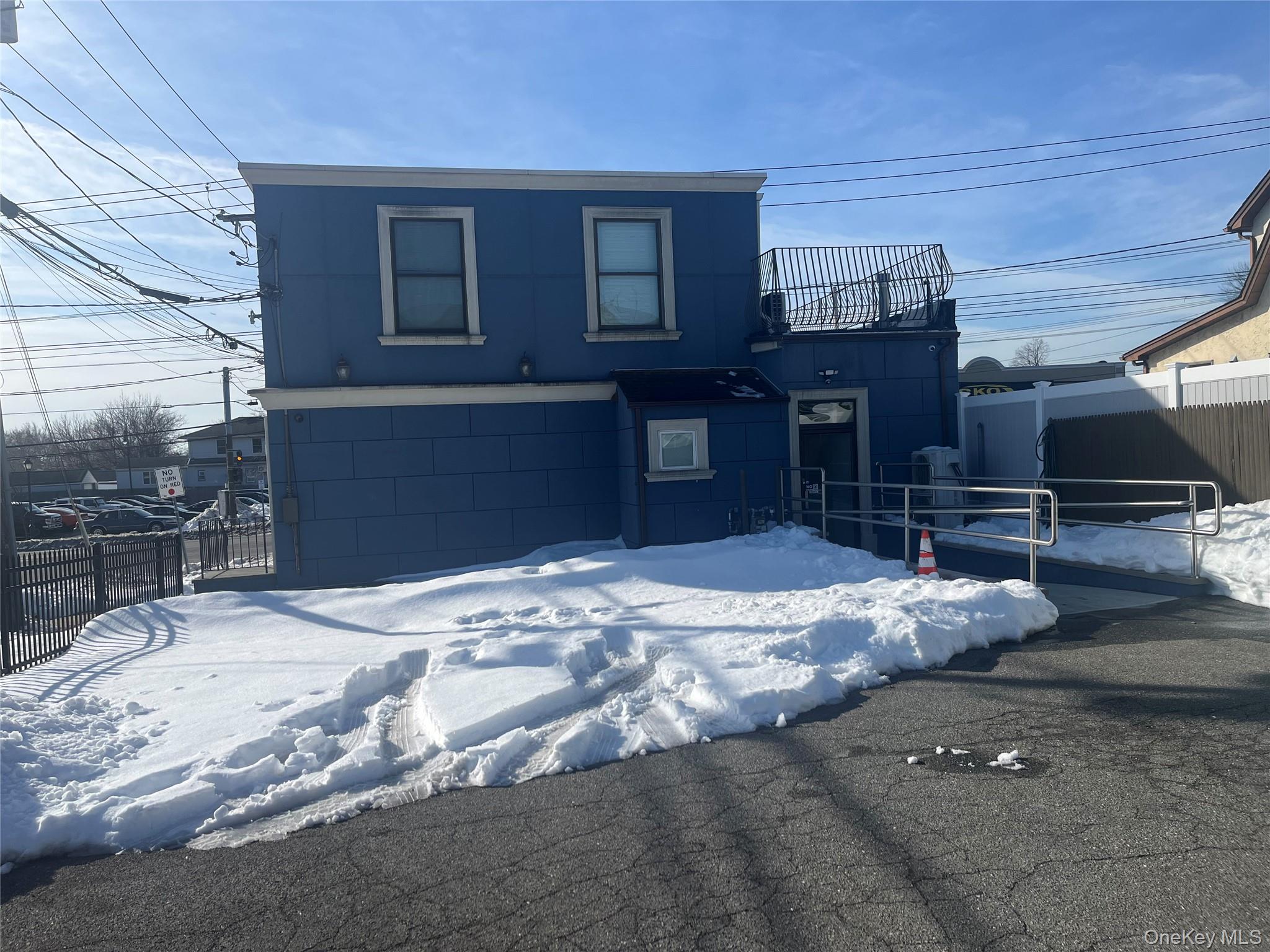 882 Hempstead Turnpike, Franklin Square, NY 11010