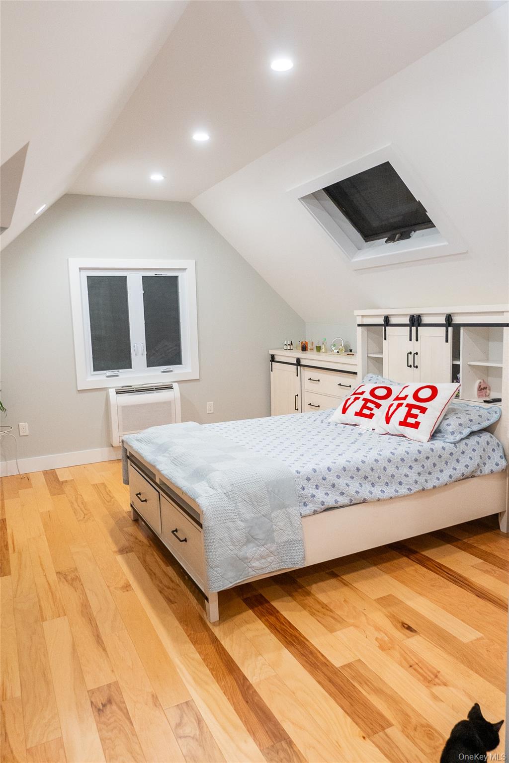 4 Riverside Avenue, Mastic Beach, NY 11951