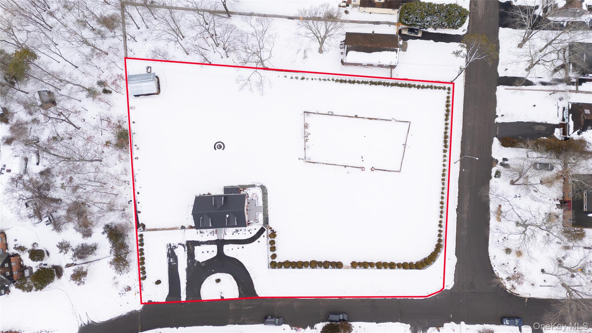 4 Riverside Avenue, Mastic Beach, NY 11951