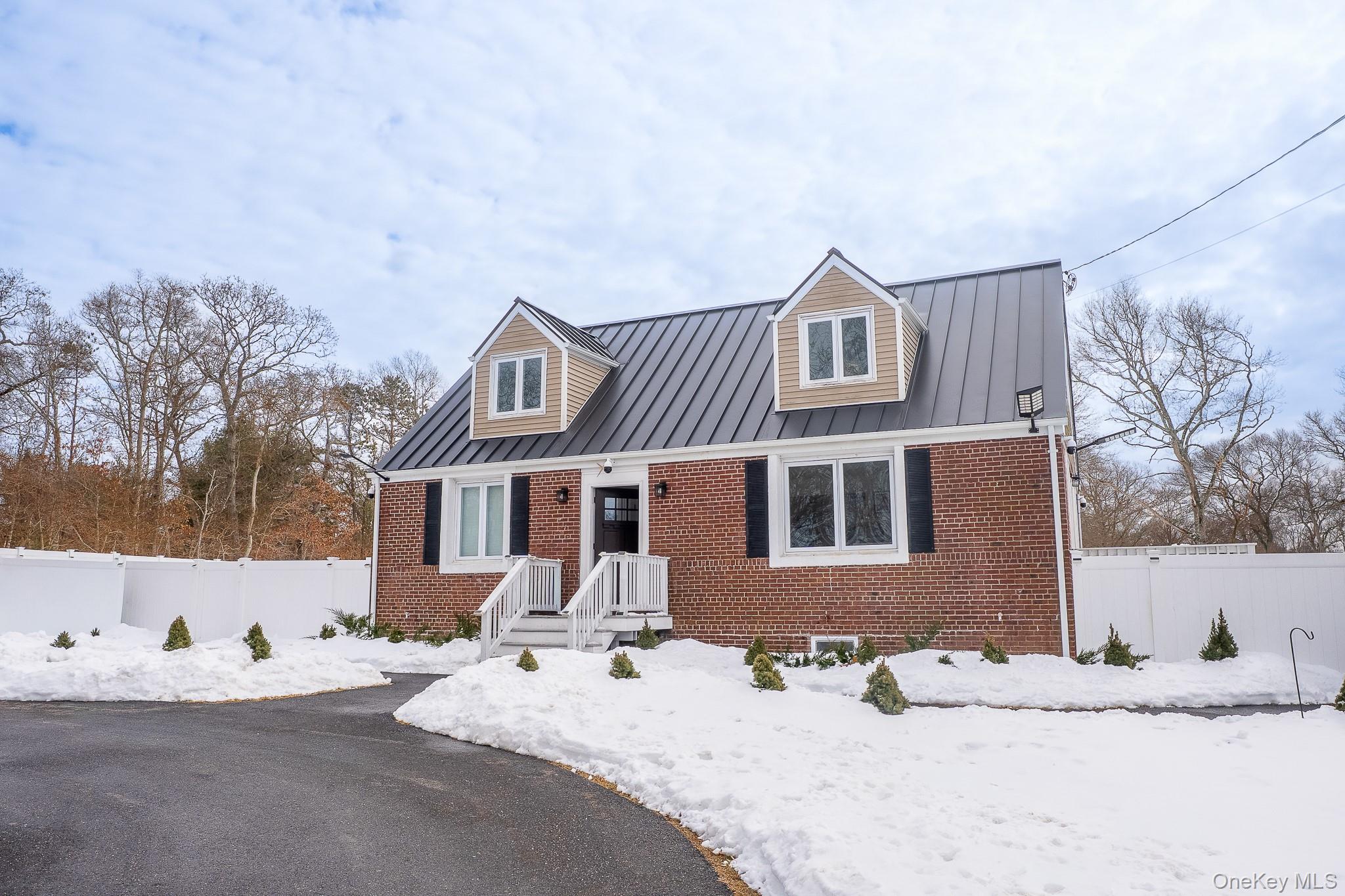 4 Riverside Avenue, Mastic Beach, NY 11951