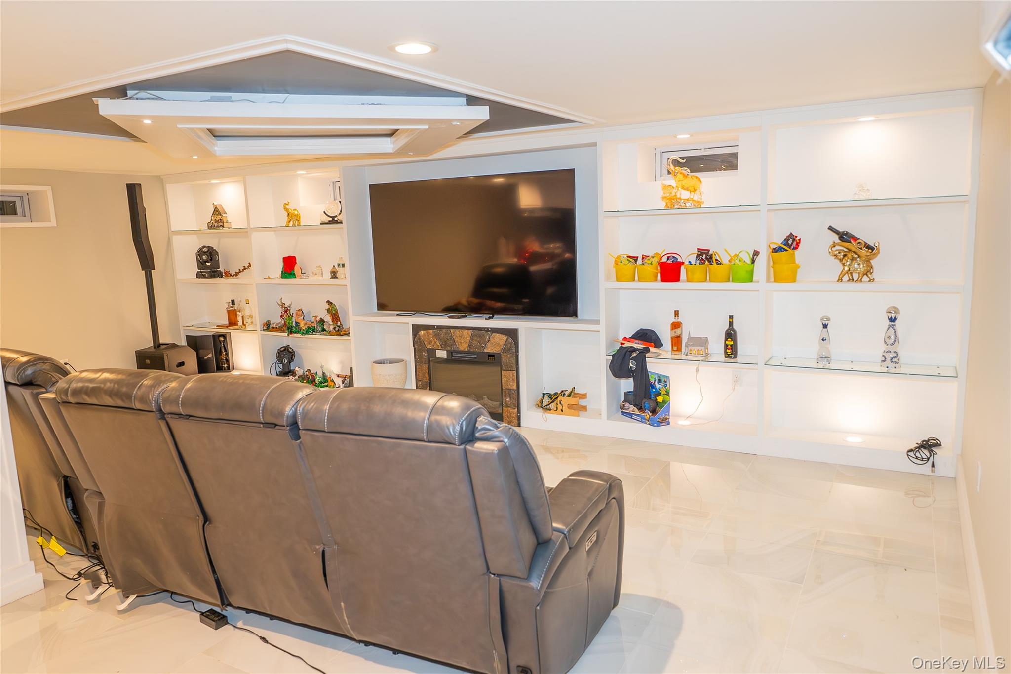 4 Riverside Avenue, Mastic Beach, NY 11951