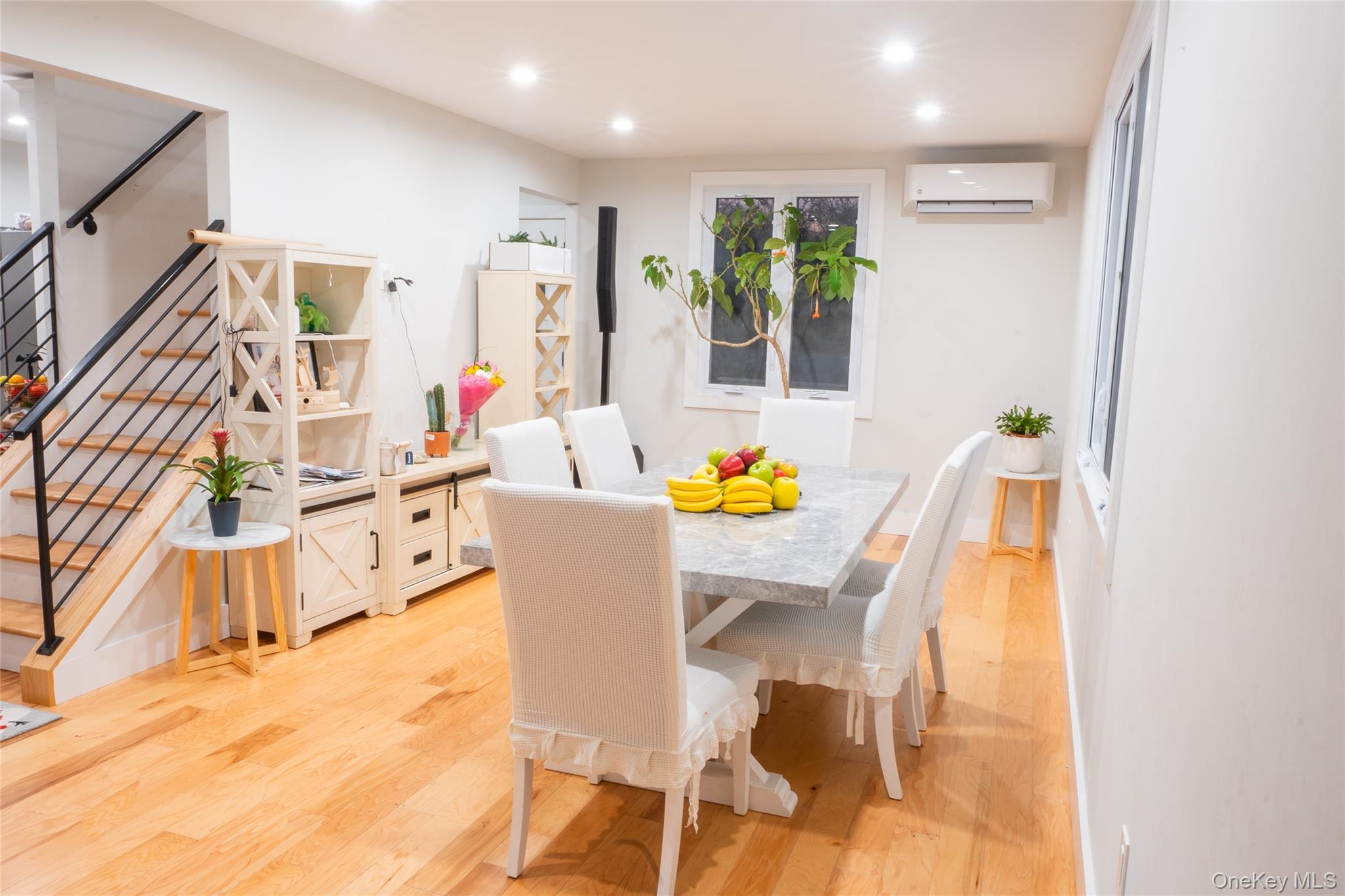 4 Riverside Avenue, Mastic Beach, NY 11951