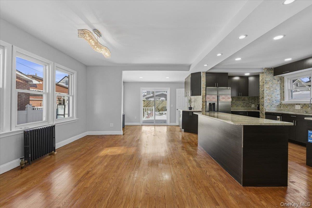 10973 200th Street, Saint Albans, NY 11412