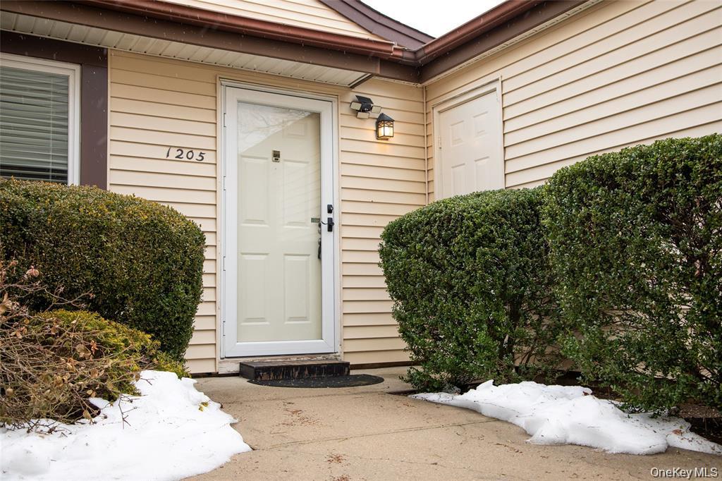 1205 Gotham Drive, Saint James, NY 11780