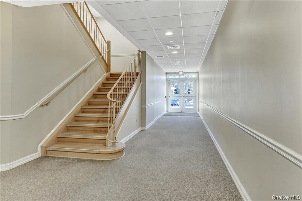 21 Peekskill Hollow Road # 203, Putnam Valley, NY 10579