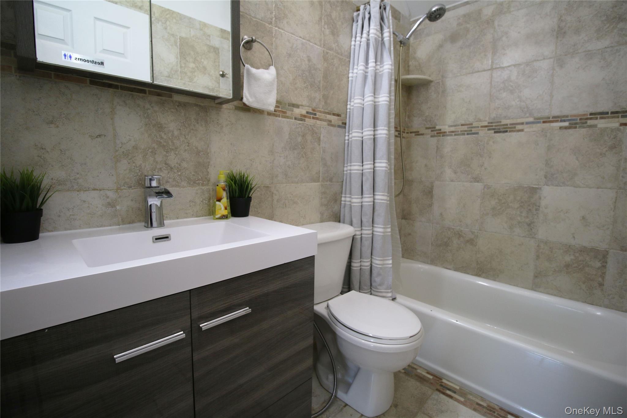 469 Donald Boulevard, Holbrook, NY 11741