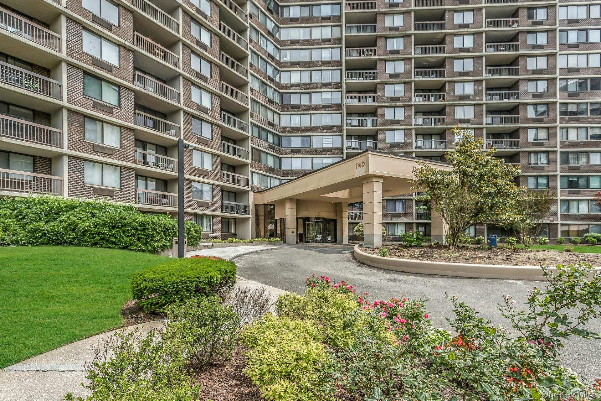 2 Bay Club # 11F, Bayside, NY 11360