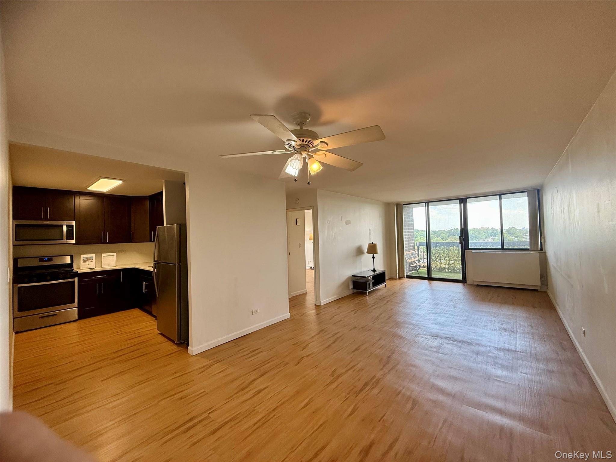 2 Bay Club # 11F, Bayside, NY 11360