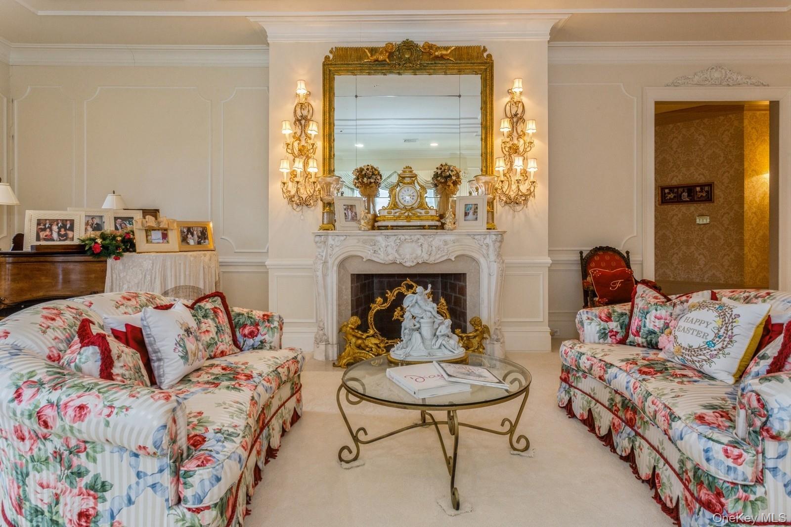 85 Eleventh Street, Garden City, NY 11530