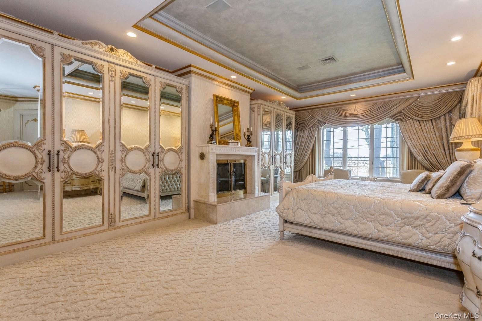 85 Eleventh Street, Garden City, NY 11530