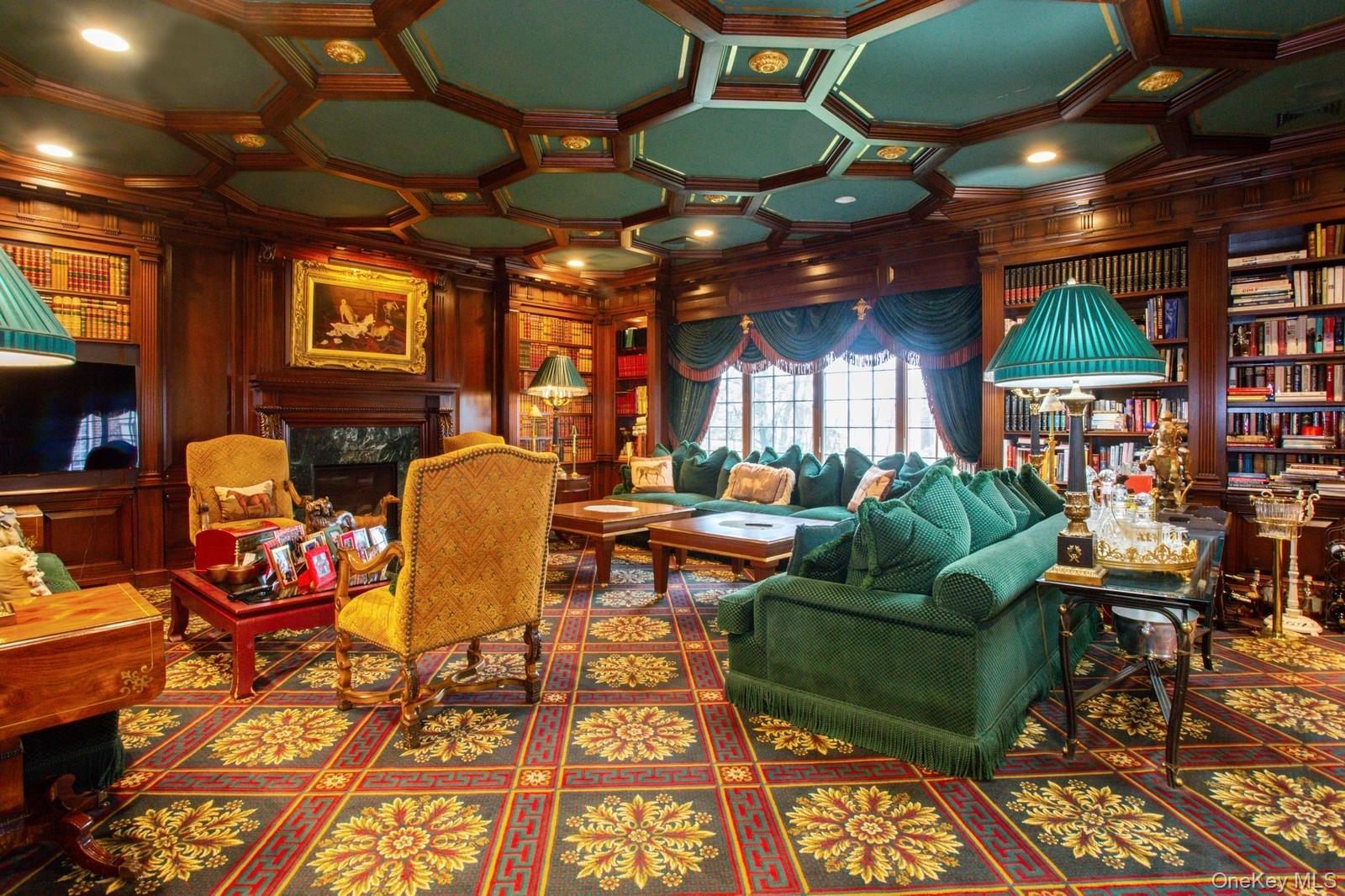 85 Eleventh Street, Garden City, NY 11530