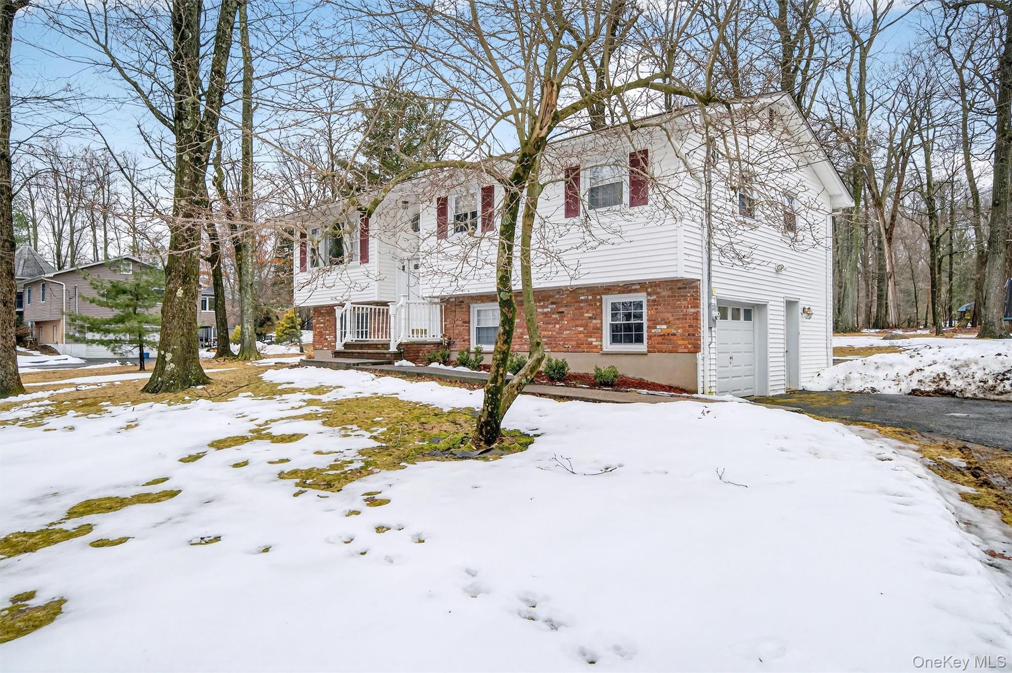 9 Eros Drive, Airmont, NY 10952