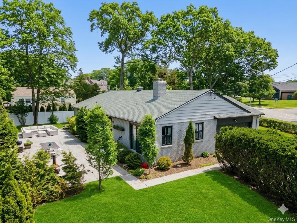 386 Mill Road, Westhampton, NY 11977