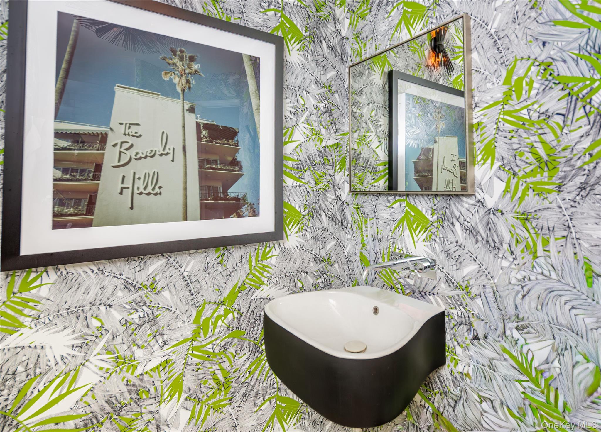 33 Hildreth Street, Southampton, NY 11968