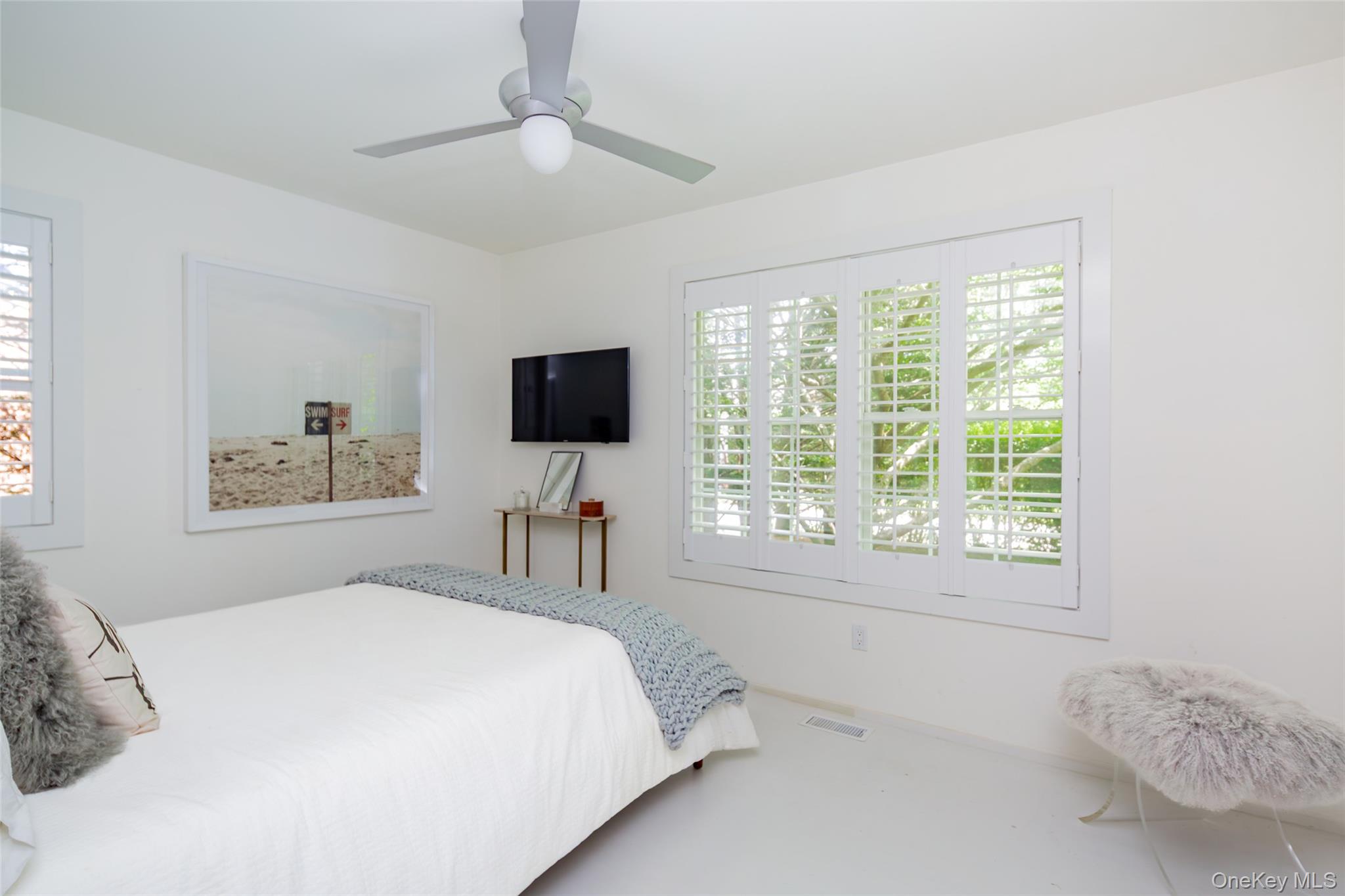 33 Hildreth Street, Southampton, NY 11968