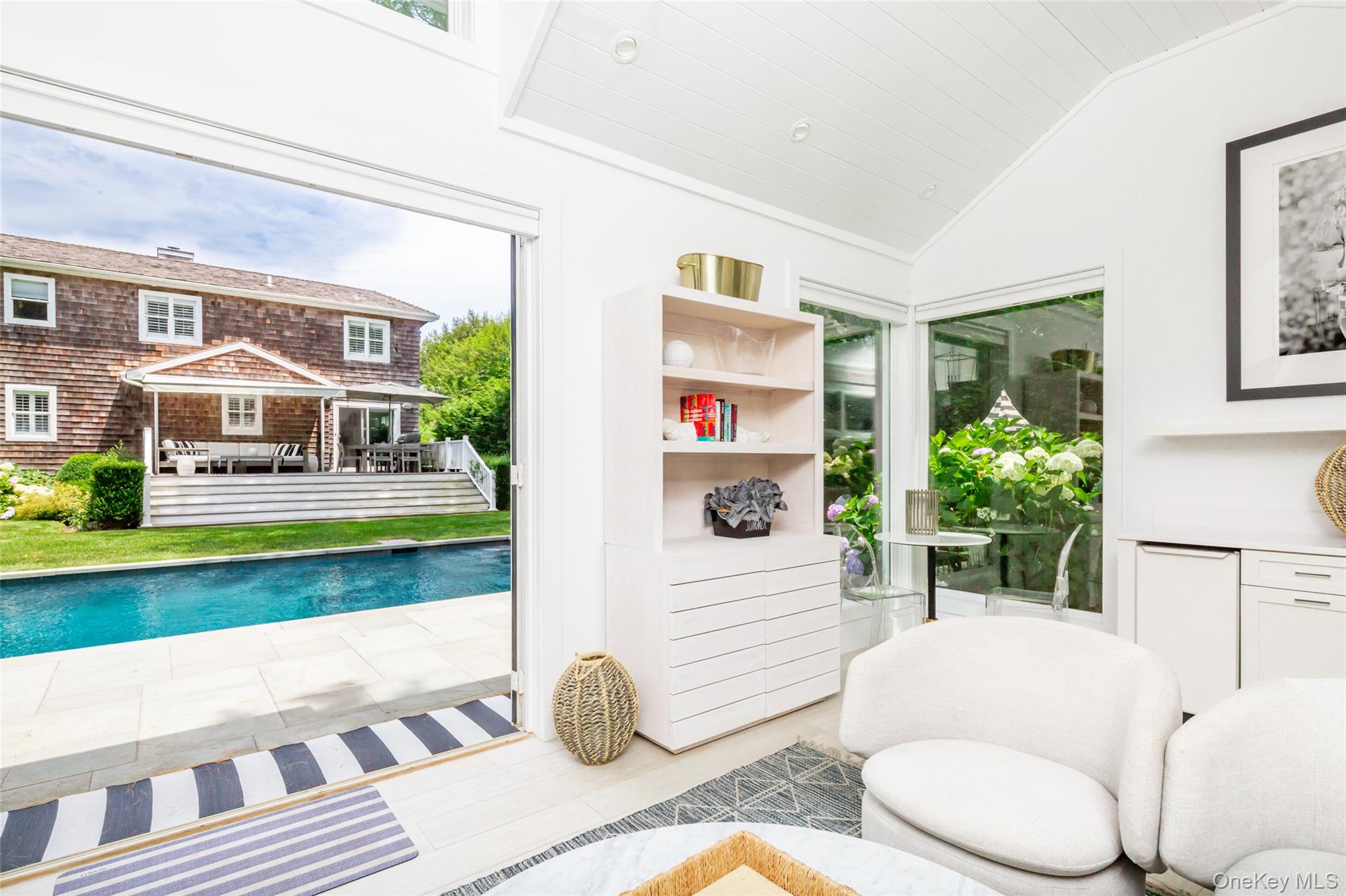 33 Hildreth Street, Southampton, NY 11968