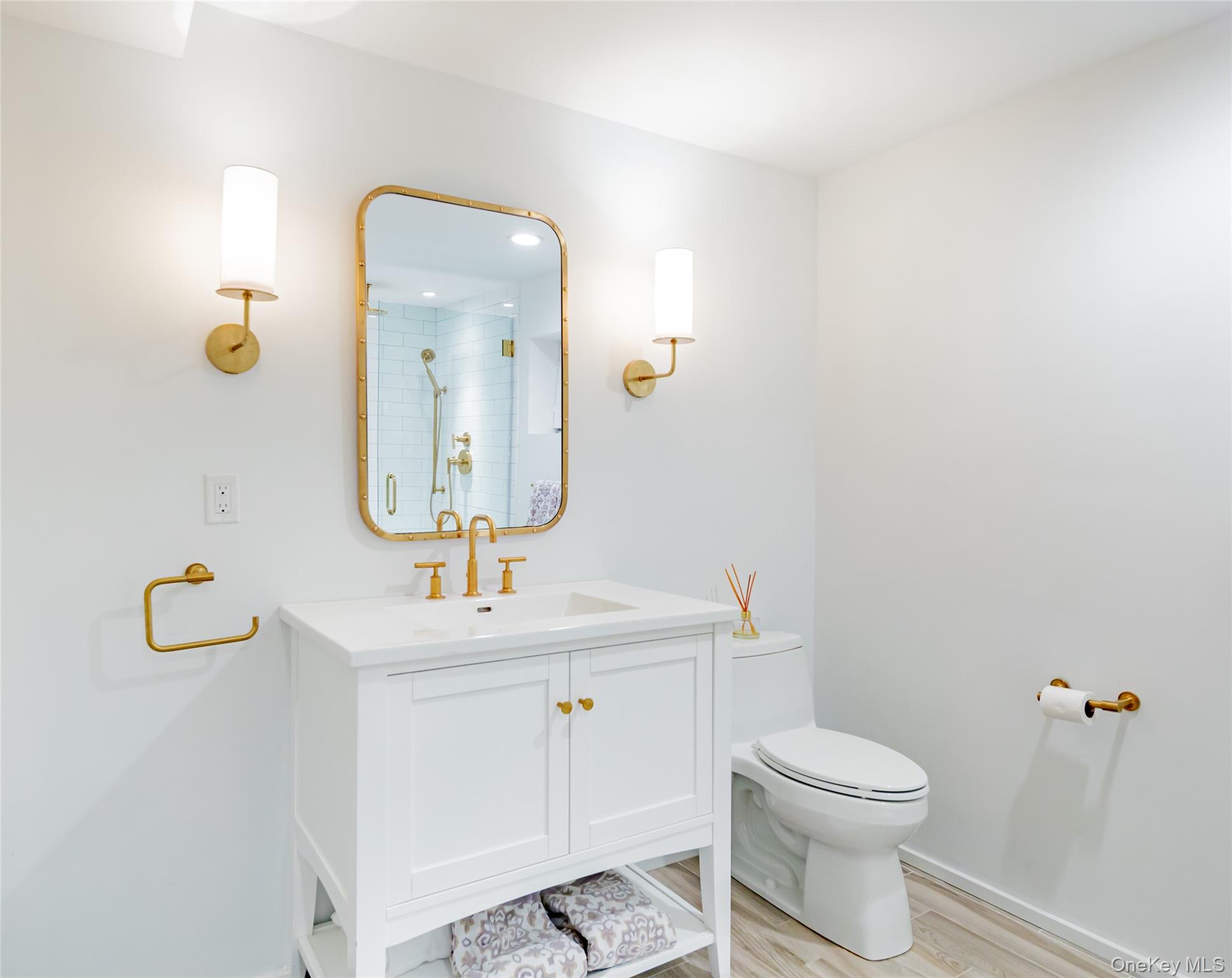 33 Hildreth Street, Southampton, NY 11968