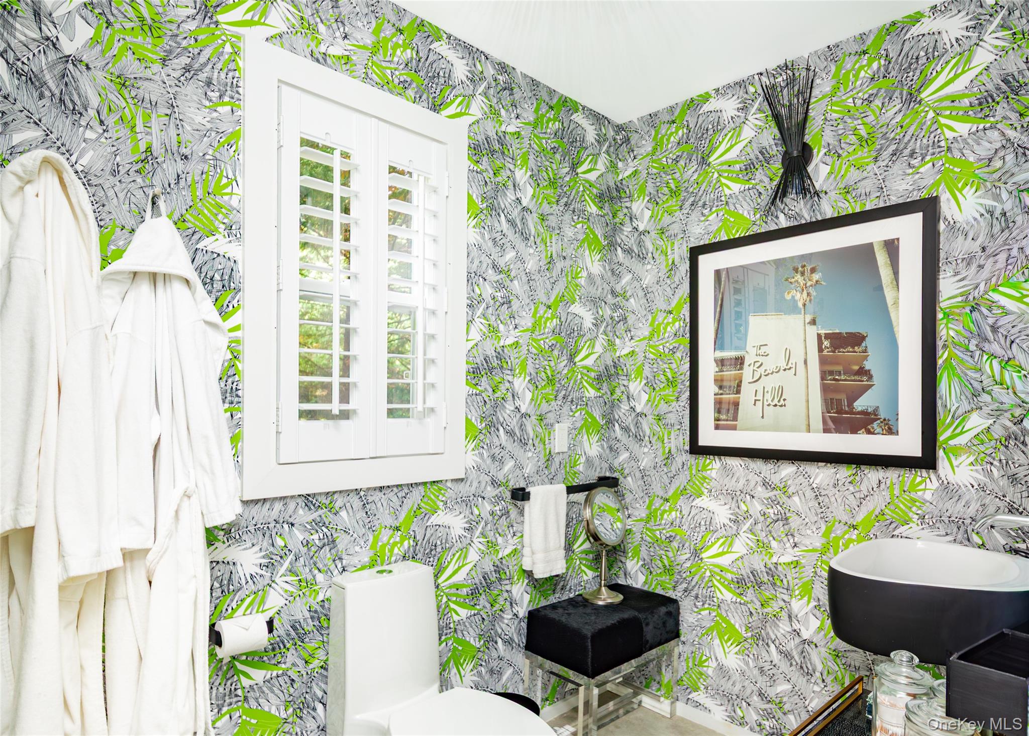 33 Hildreth Street, Southampton, NY 11968