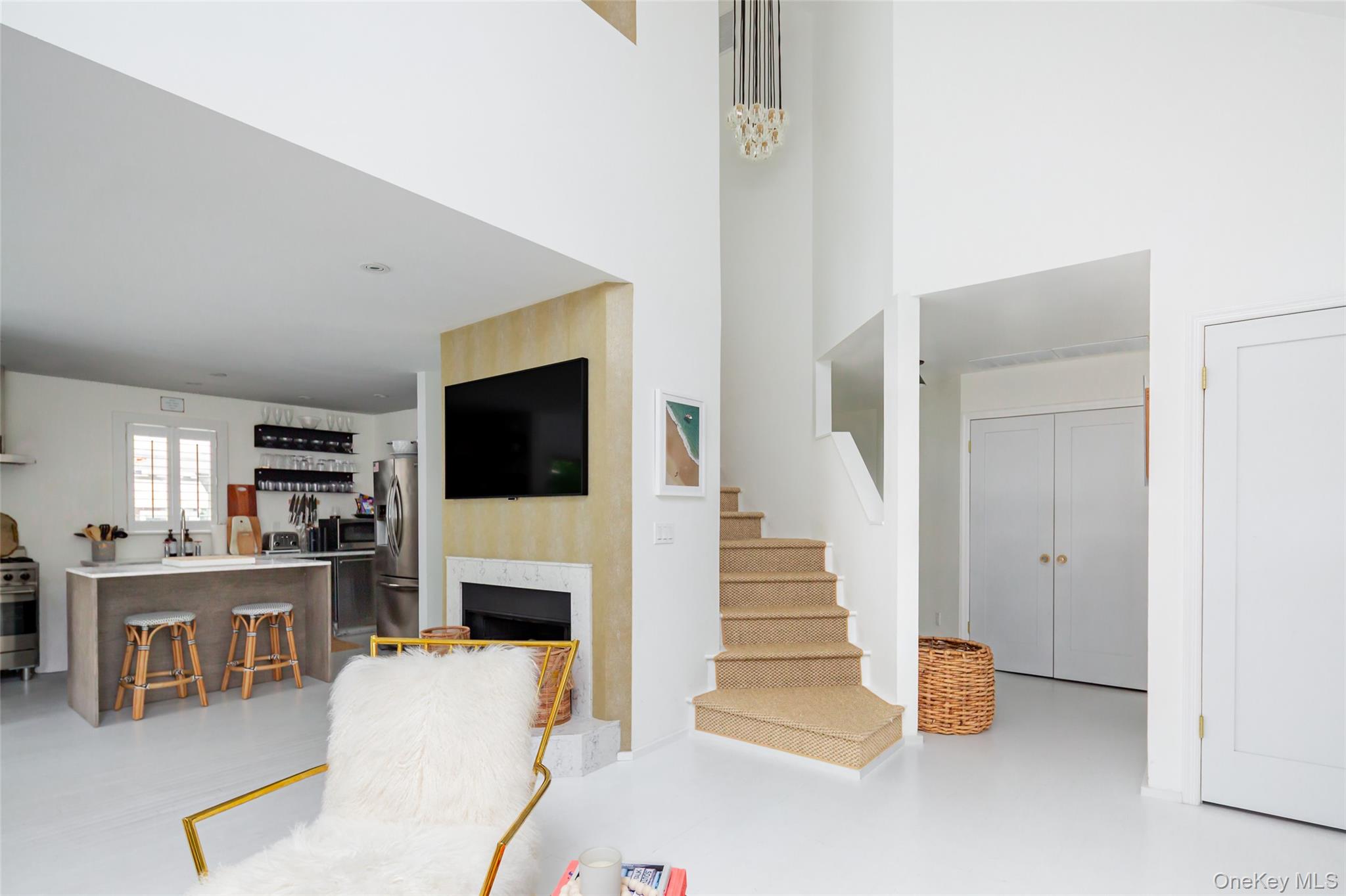 33 Hildreth Street, Southampton, NY 11968