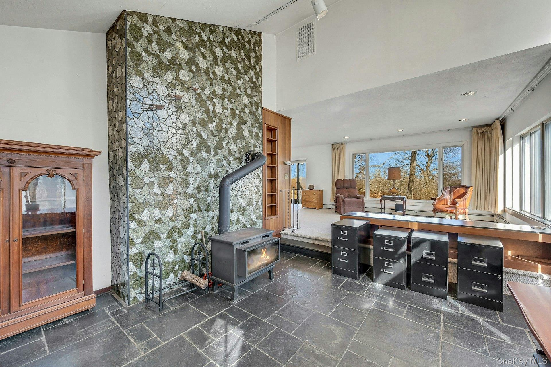 16 Young Road, Katonah, NY 10536