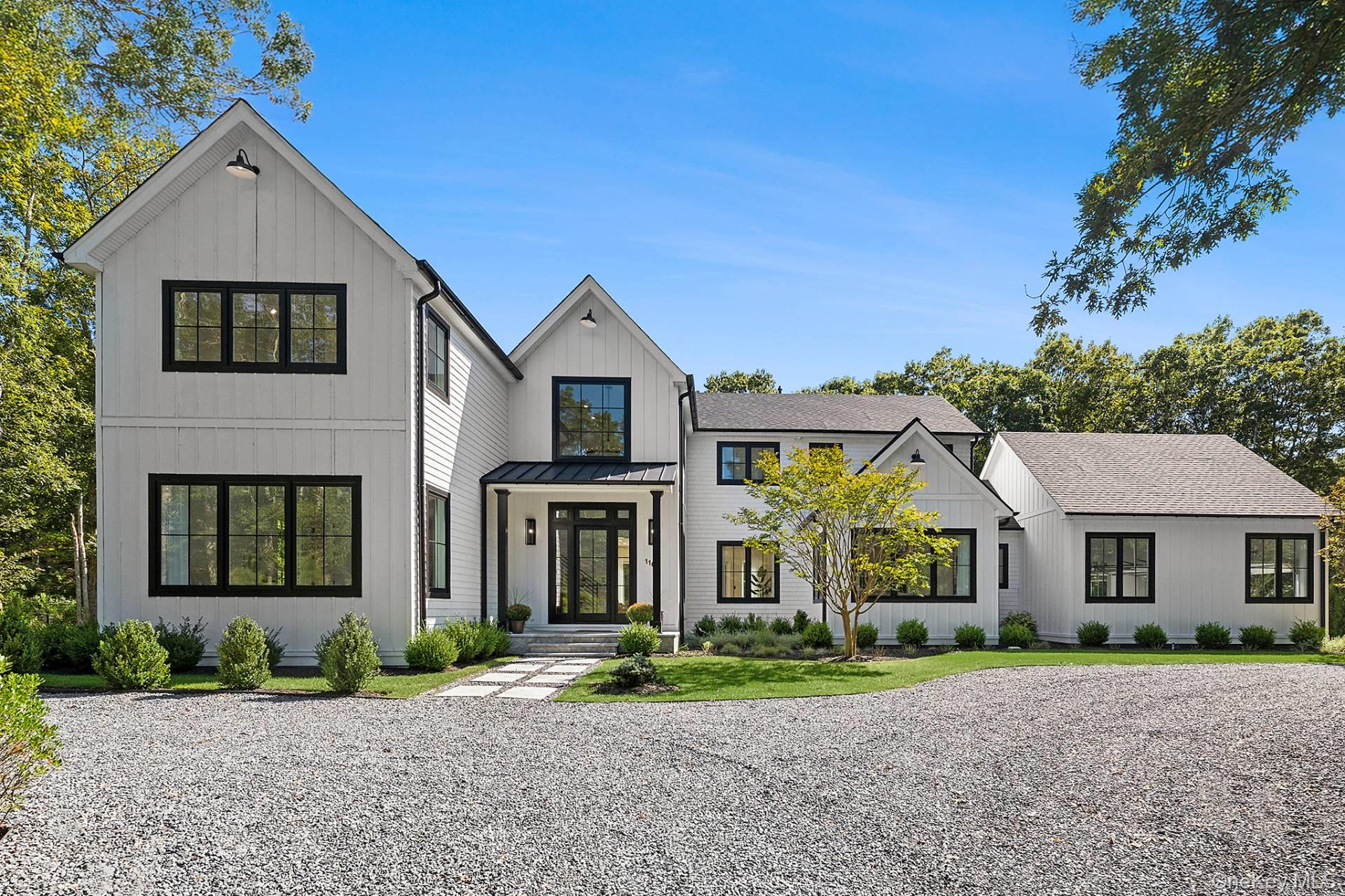 116 Middle Line Highway, Southampton, NY 11968