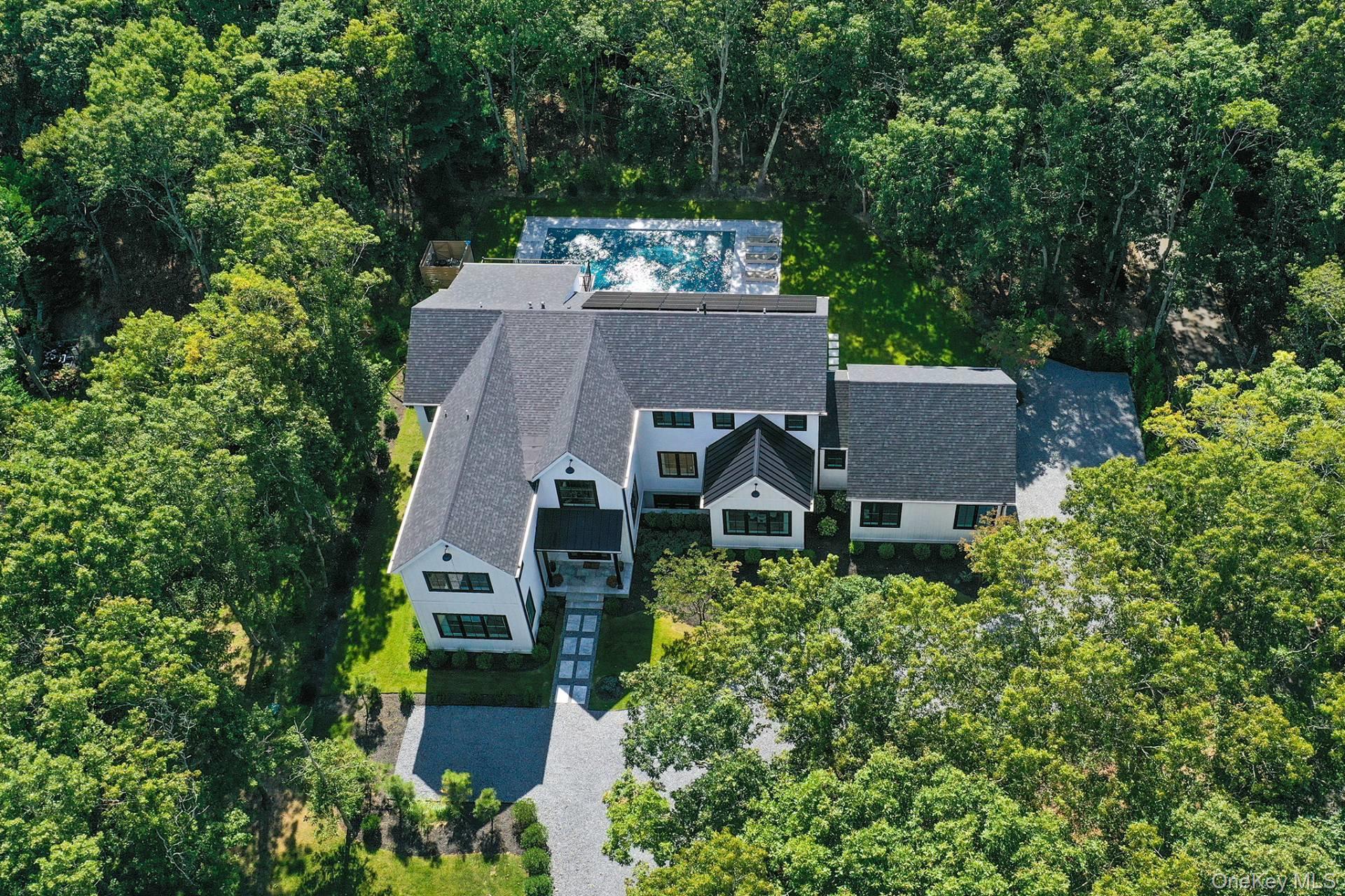 116 Middle Line Highway, Southampton, NY 11968