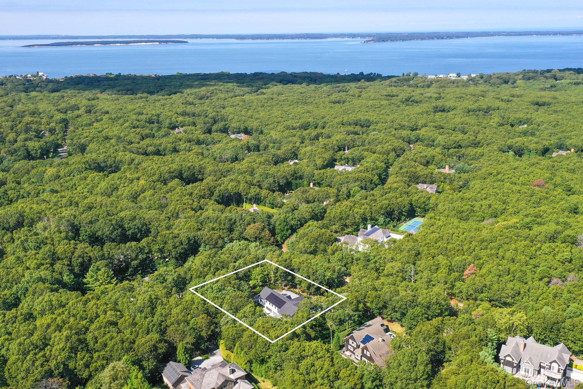 116 Middle Line Highway, Southampton, NY 11968