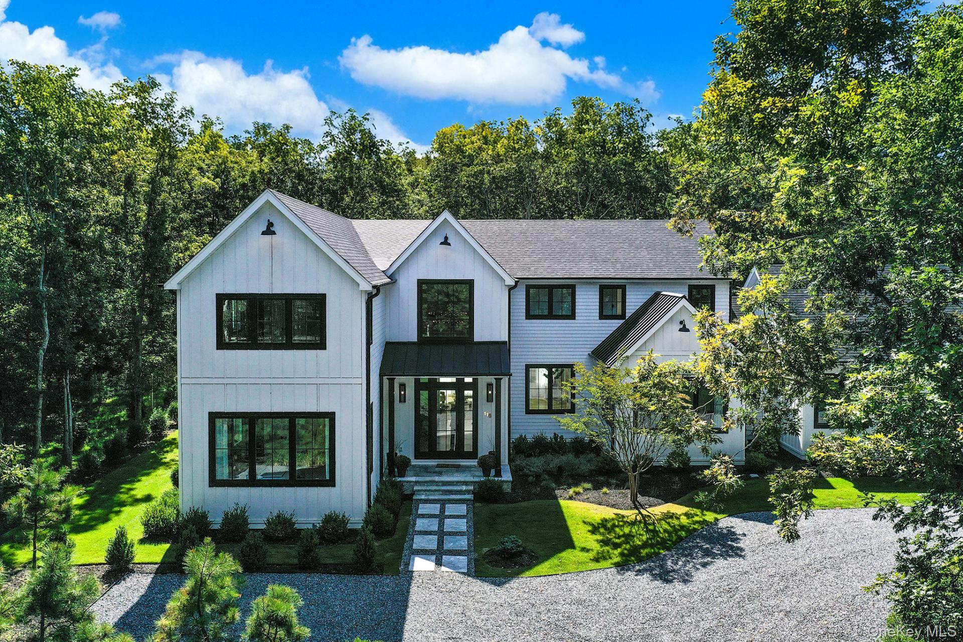 116 Middle Line Highway, Southampton, NY 11968