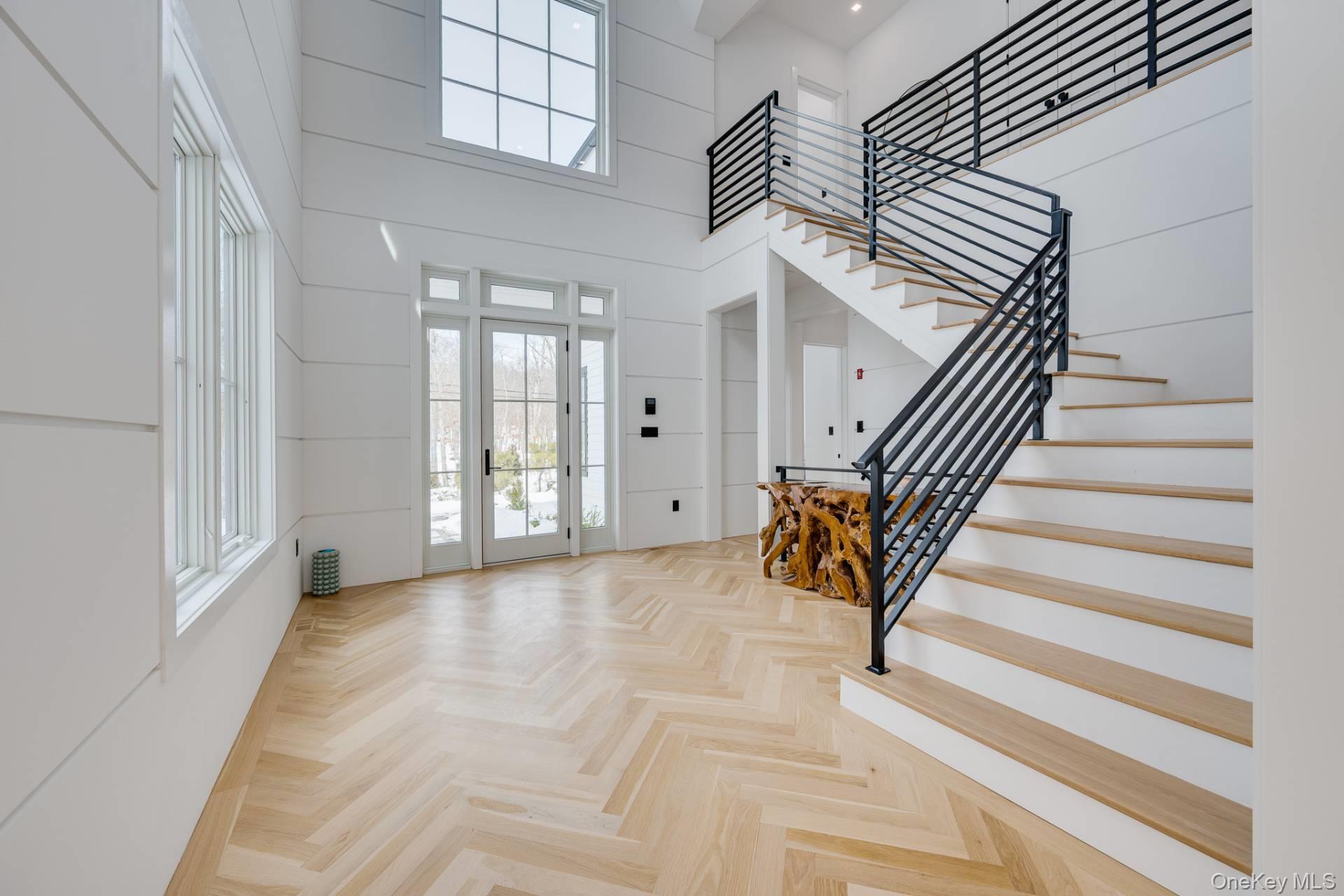 116 Middle Line Highway, Southampton, NY 11968