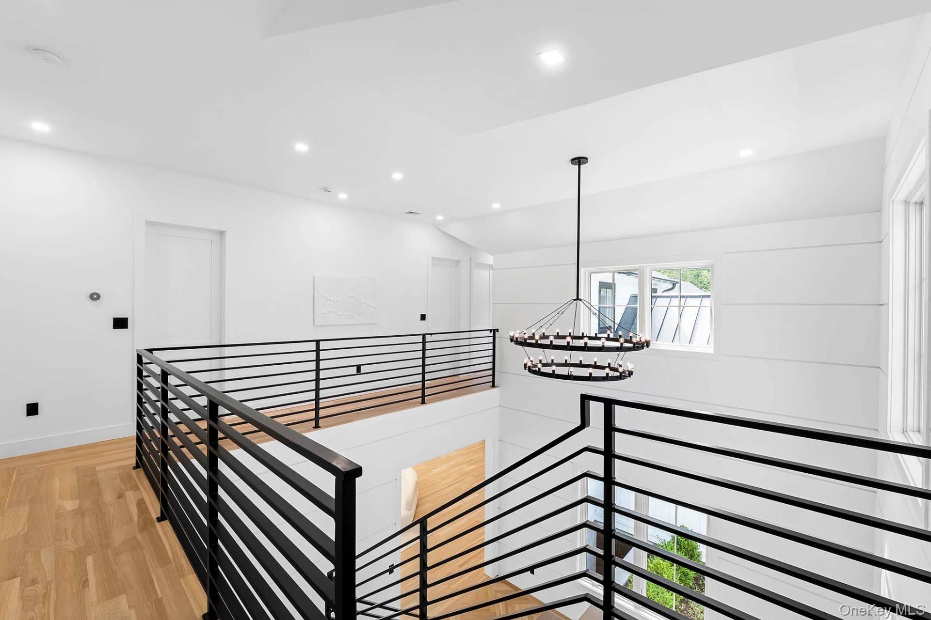 116 Middle Line Highway, Southampton, NY 11968