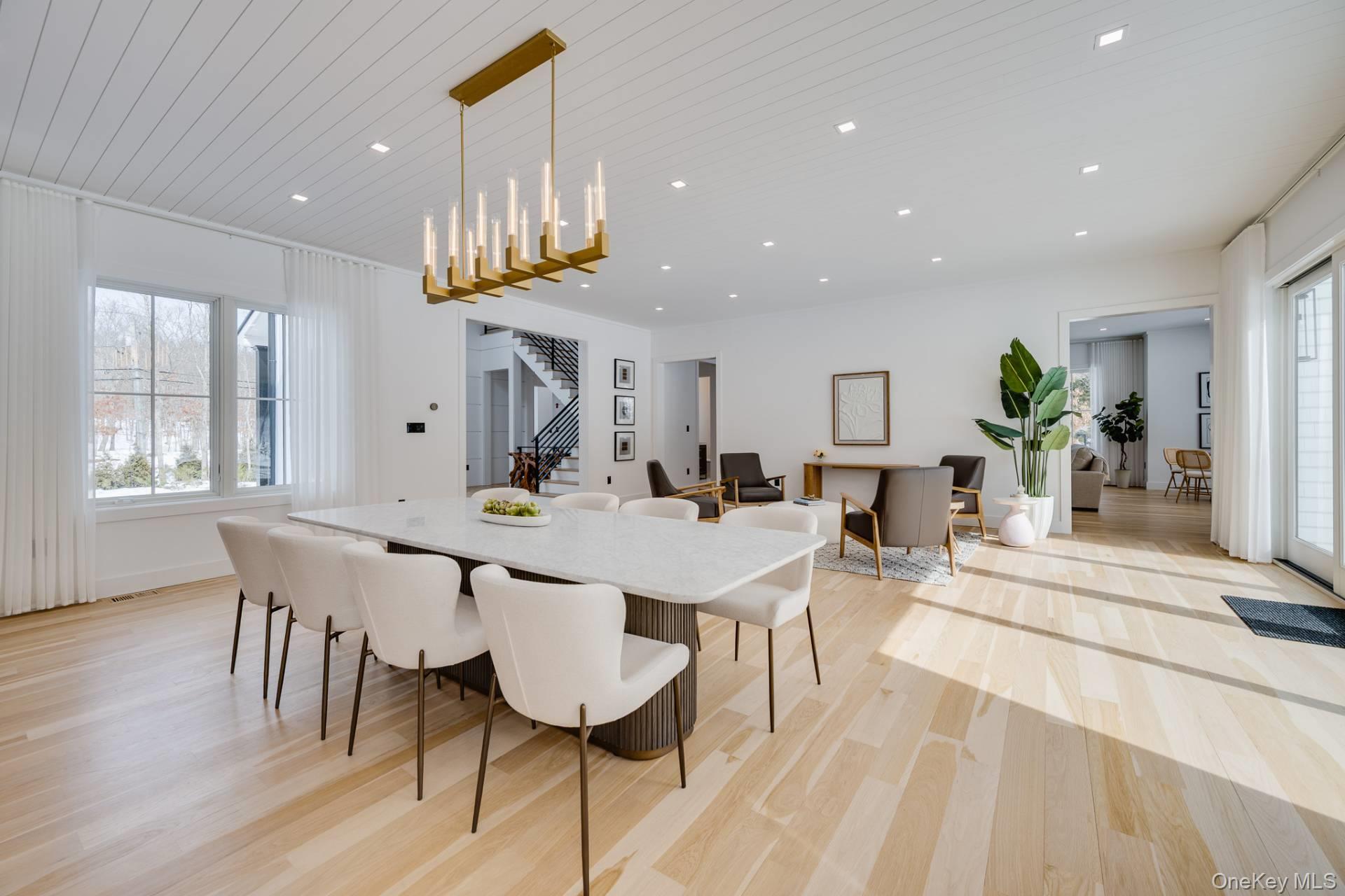 116 Middle Line Highway, Southampton, NY 11968