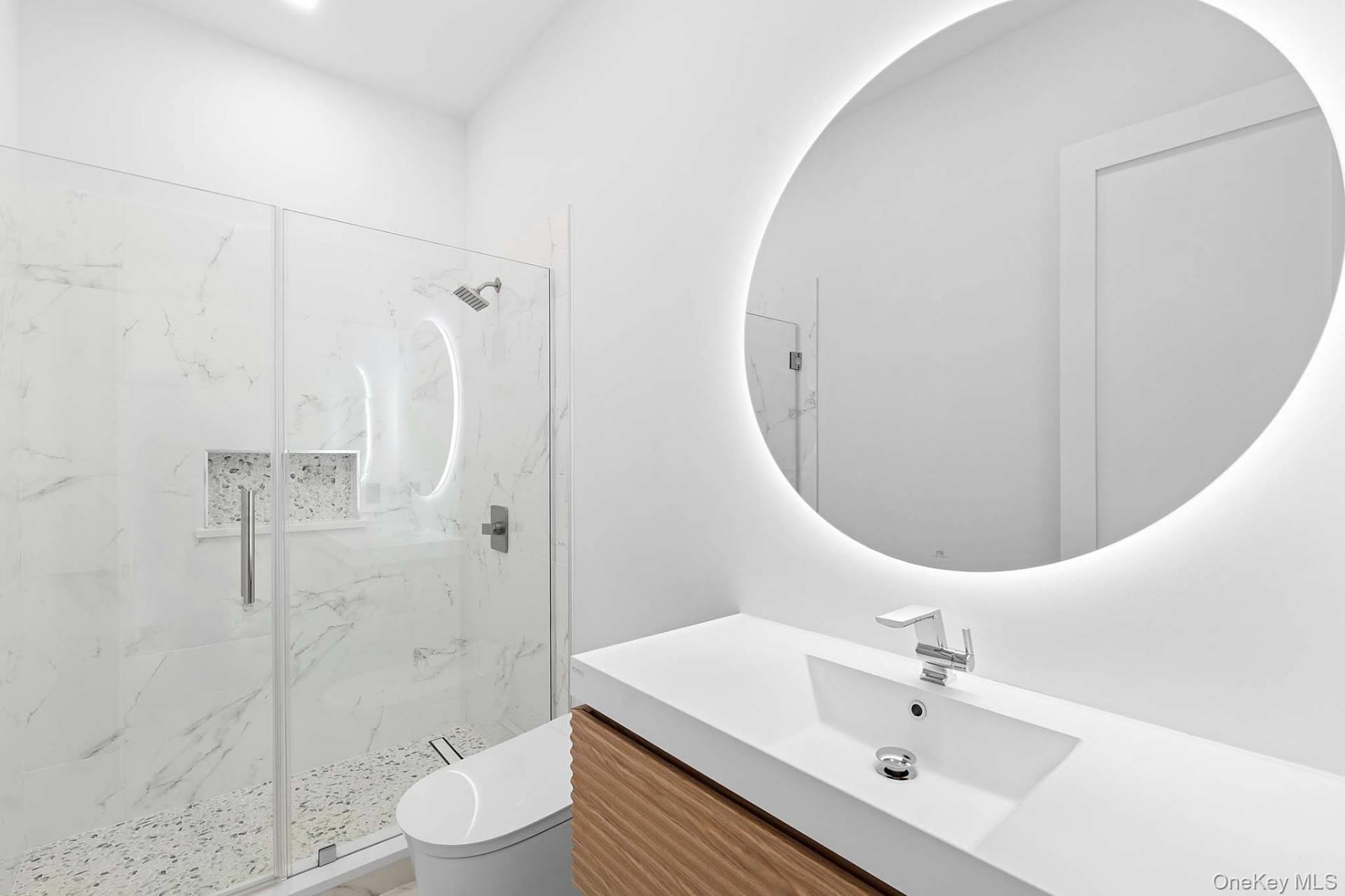 116 Middle Line Highway, Southampton, NY 11968