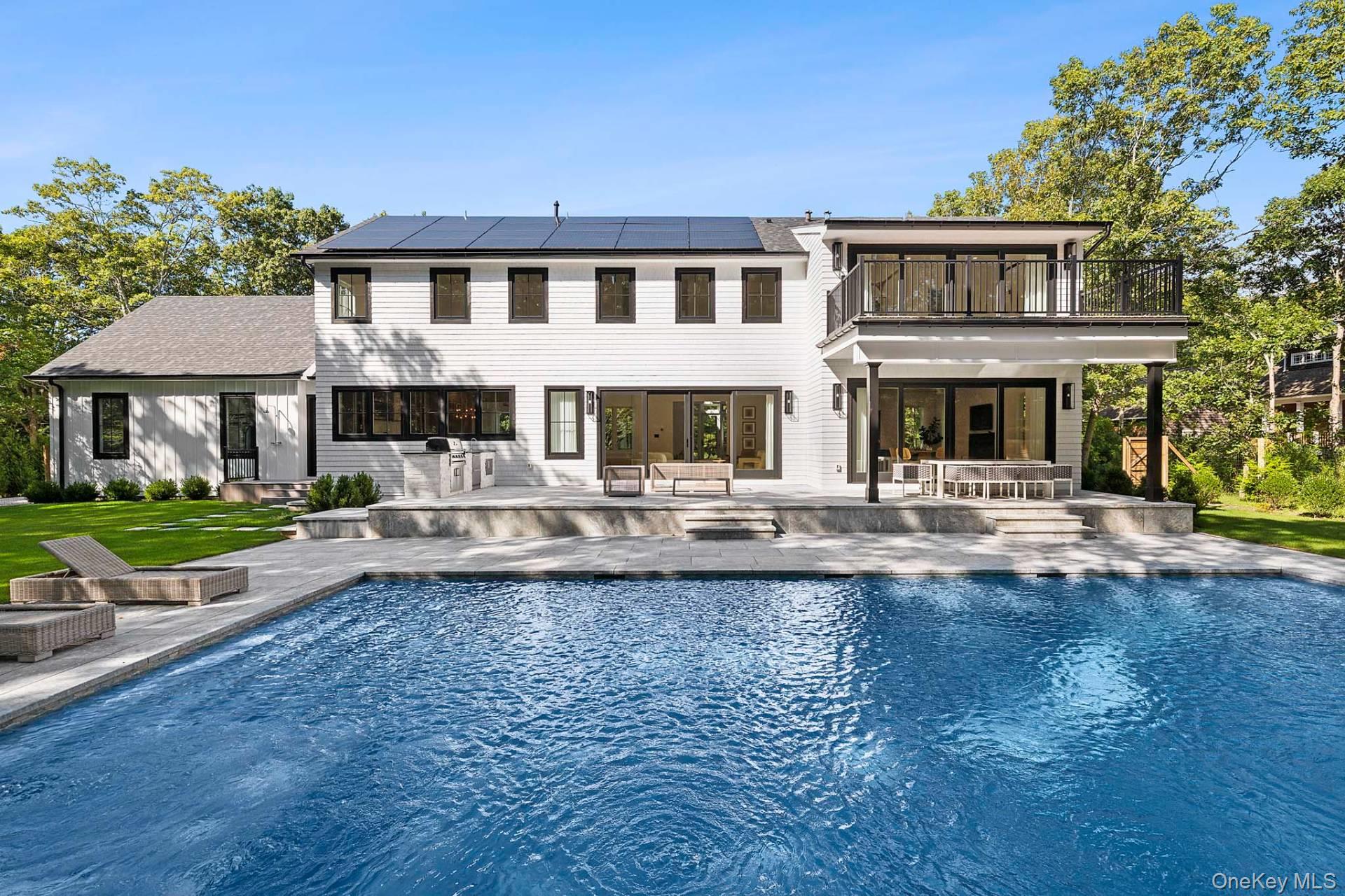 116 Middle Line Highway, Southampton, NY 11968