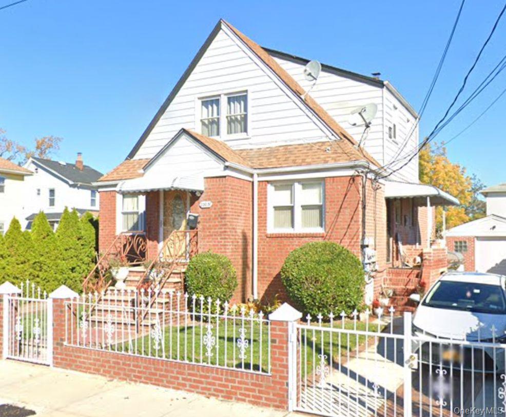 22039 136th Avenue, Laurelton, NY 11413