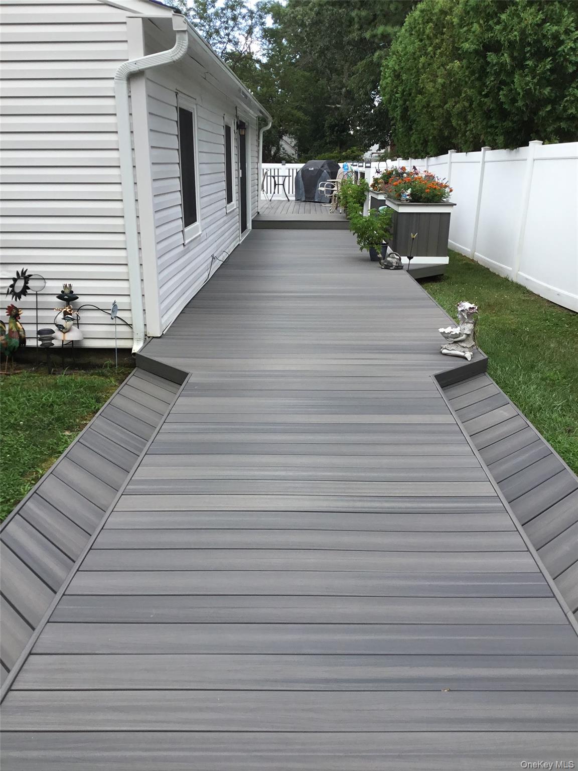 69 Meyer Lane, Medford, NY 11763