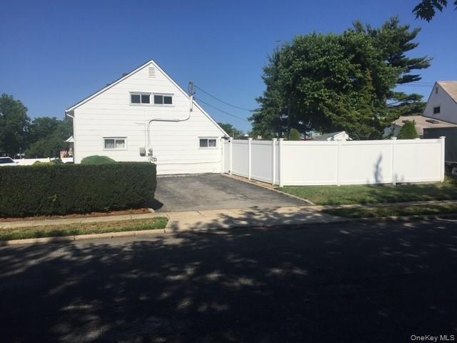 176 Land Lane, Westbury, NY 11590