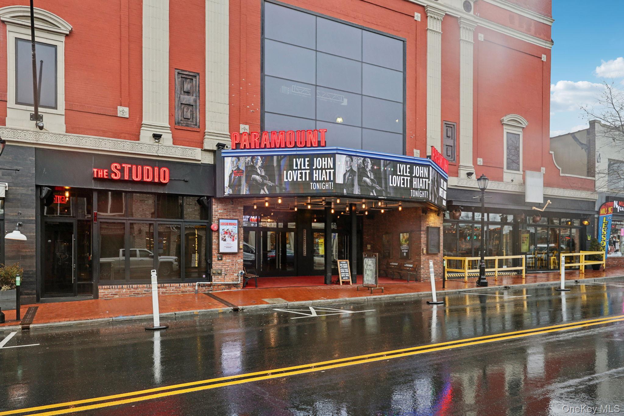 3 Springwood Lane, Huntington, NY 11743