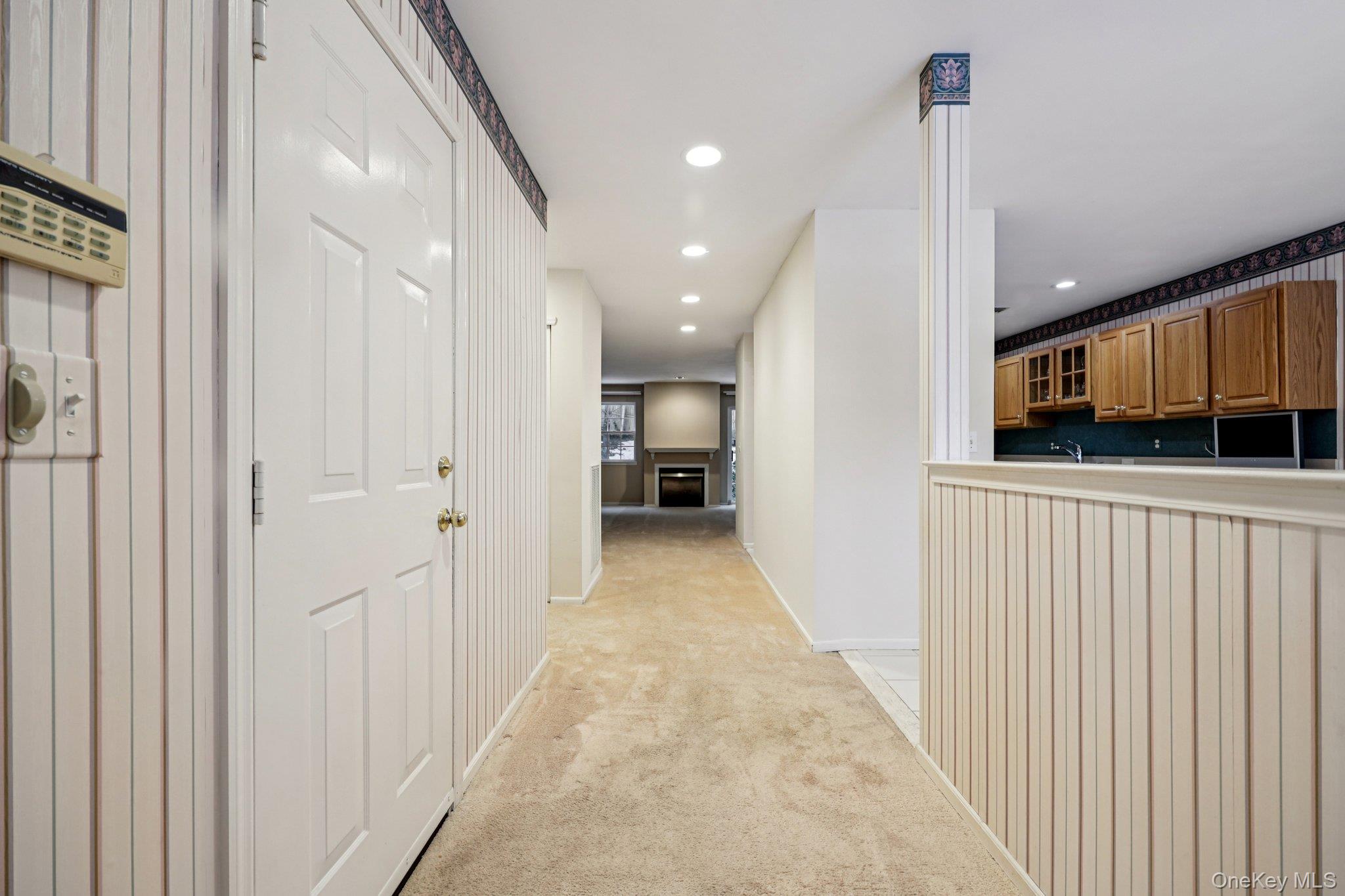 3 Springwood Lane, Huntington, NY 11743