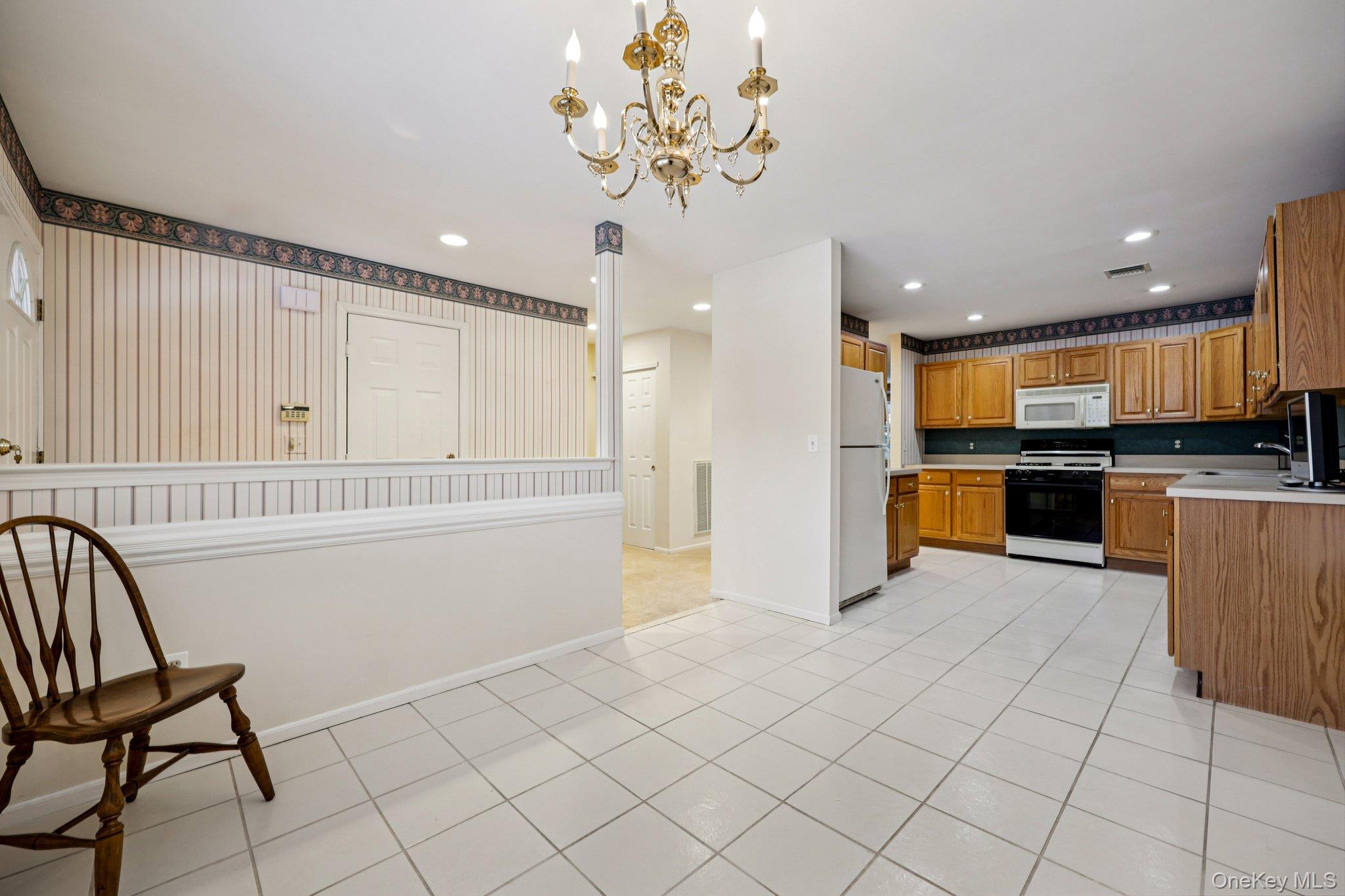 3 Springwood Lane, Huntington, NY 11743