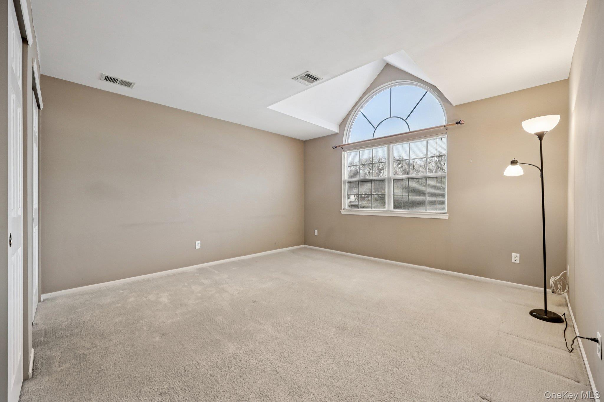 3 Springwood Lane, Huntington, NY 11743