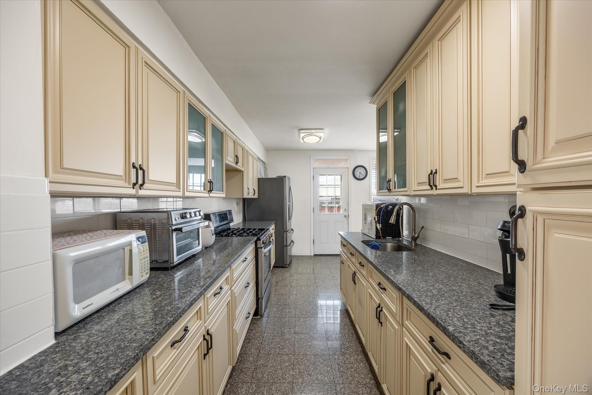 3425 150th Place # 6E, Flushing, NY 11354