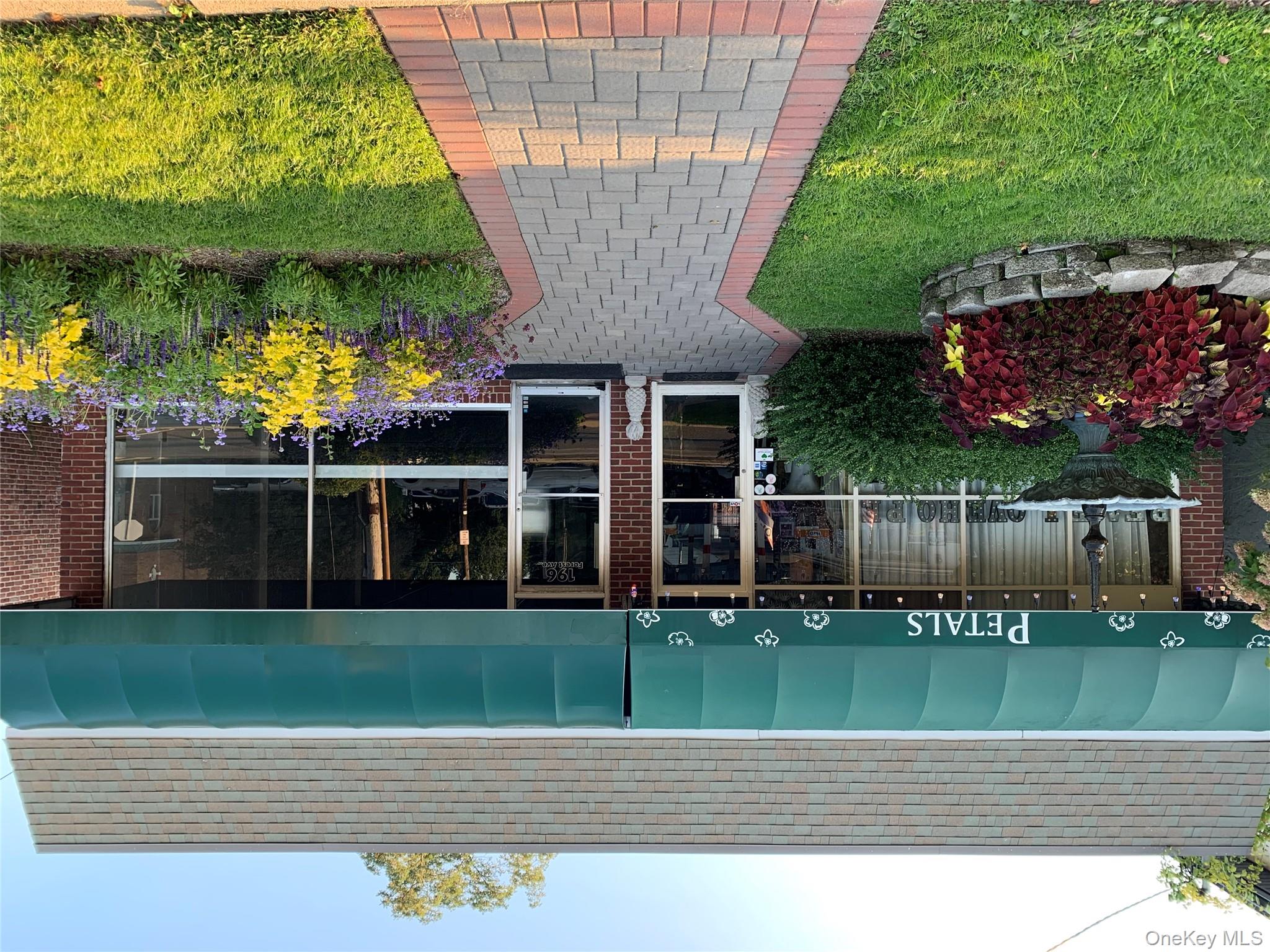 196 Forest Avenue, Locust Valley, NY 11560