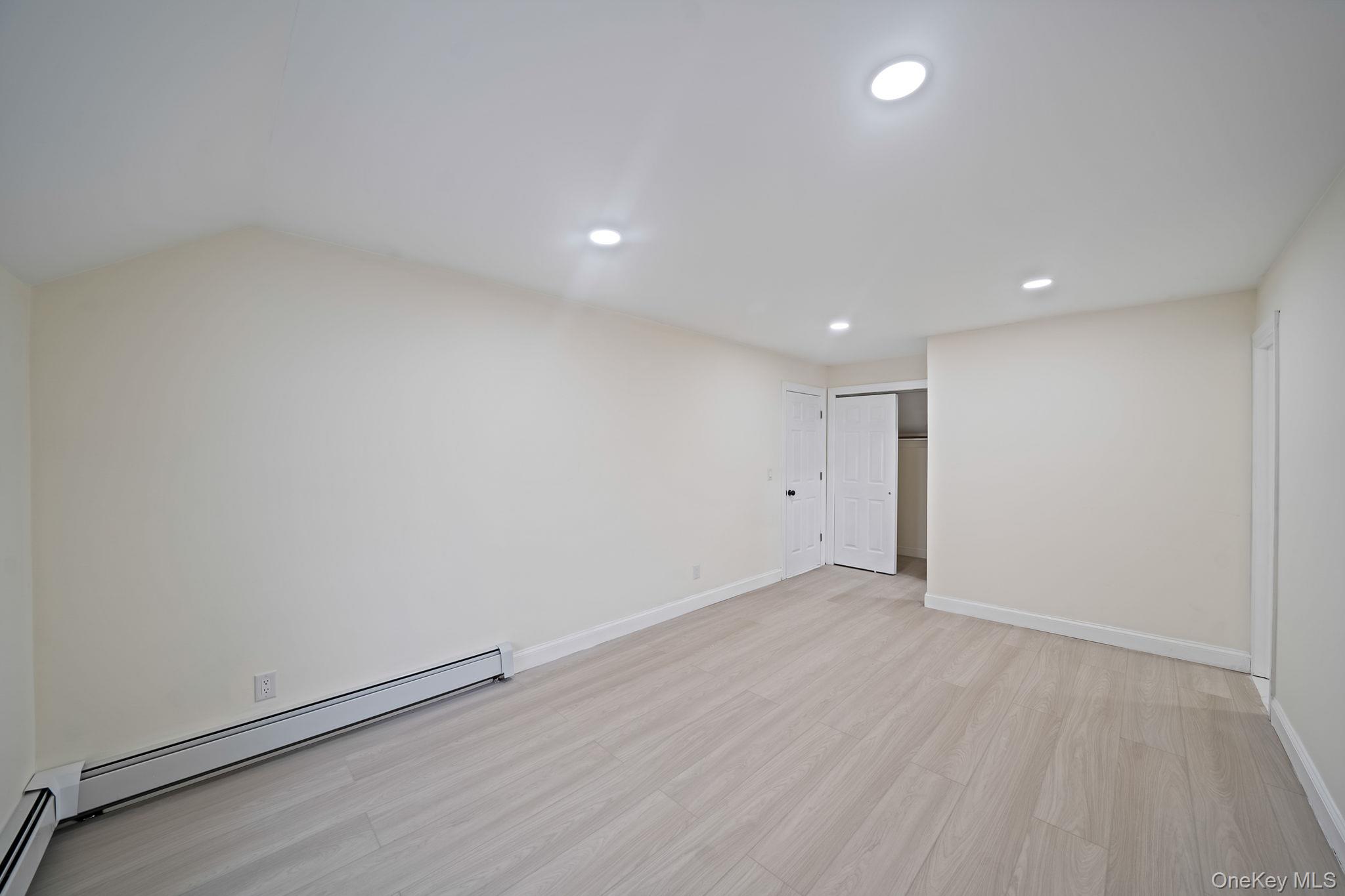 50 7th Street, Saint James, NY 11780